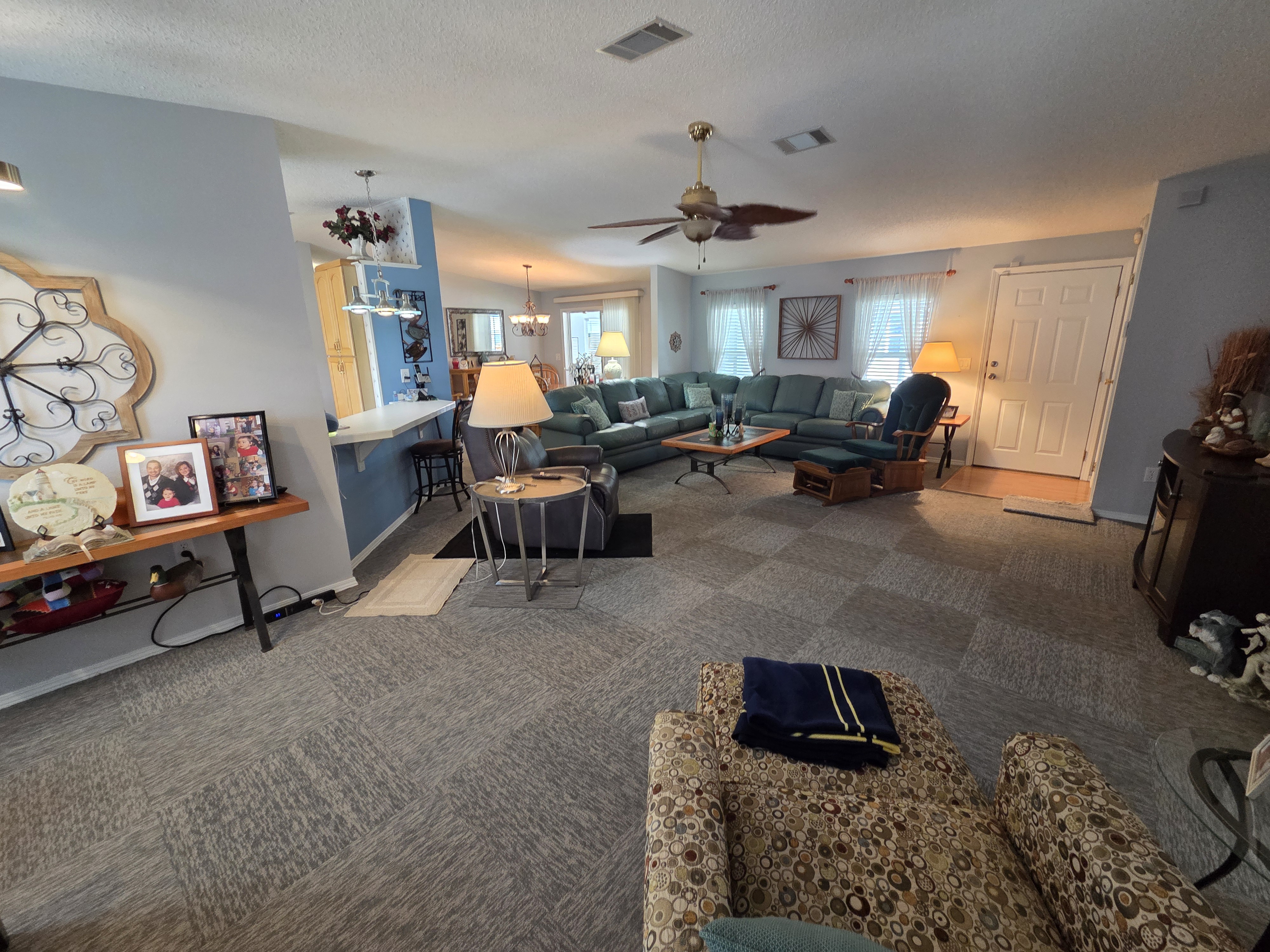 8609 27th Avenue East, Palmetto, Florida 34221, 3 Bedrooms Bedrooms, ,2 BathroomsBathrooms,55-Plus Mobile Home,For Sale,27th Avenue East,4065