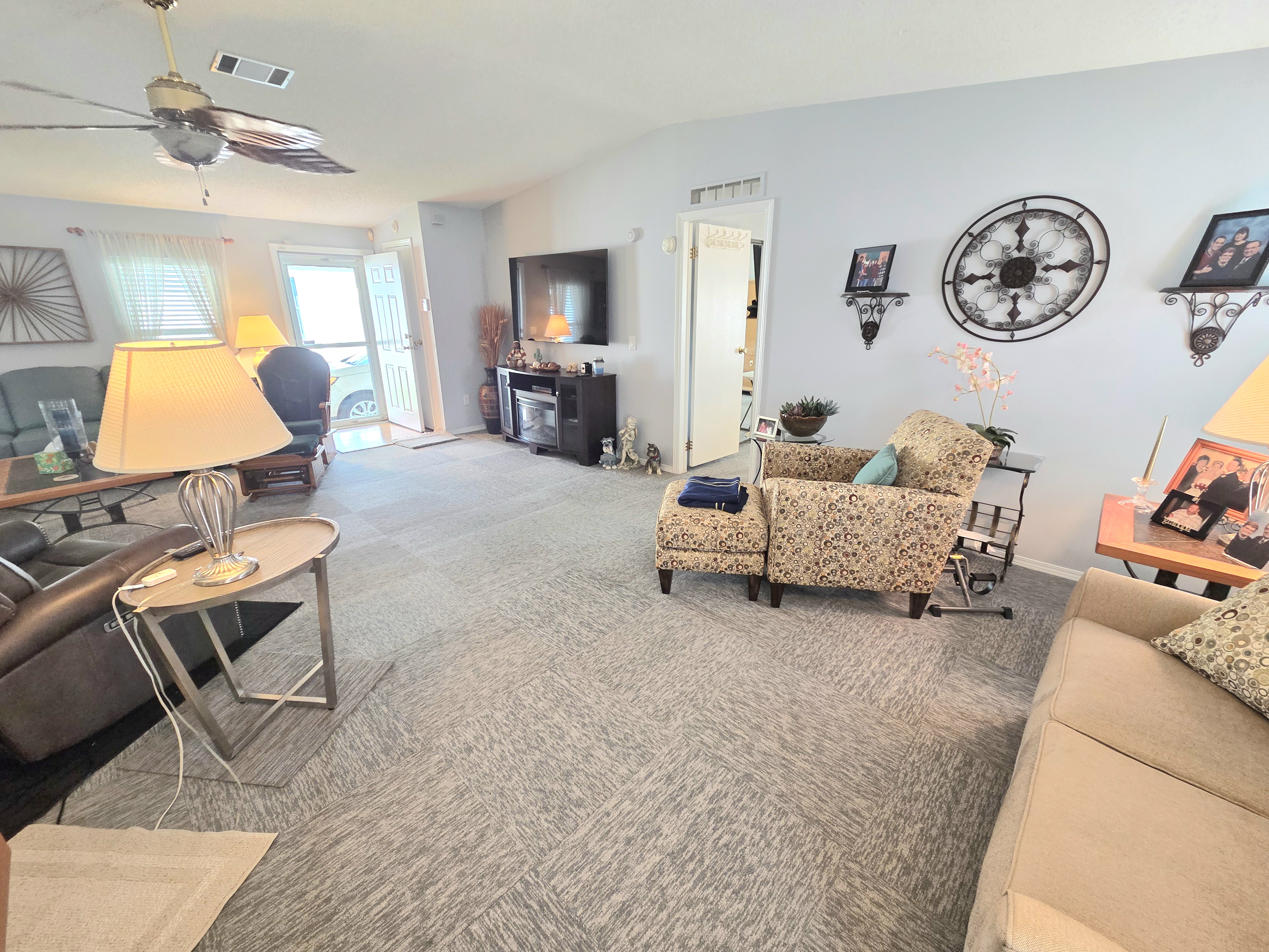 8609 27th Avenue East, Palmetto, Florida 34221, 3 Bedrooms Bedrooms, ,2 BathroomsBathrooms,55-Plus Mobile Home,For Sale,27th Avenue East,4065