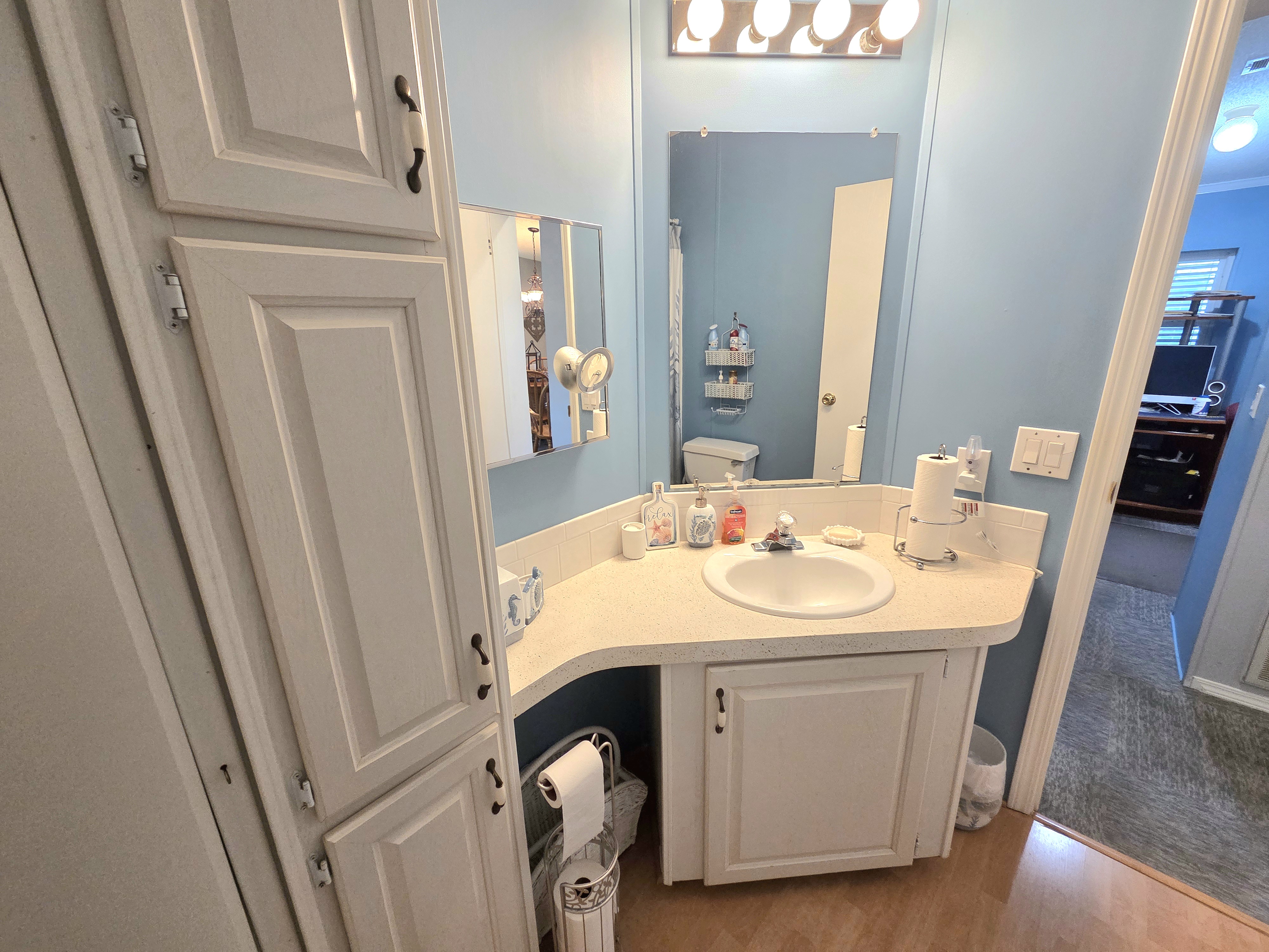 8609 27th Avenue East, Palmetto, Florida 34221, 3 Bedrooms Bedrooms, ,2 BathroomsBathrooms,55-Plus Mobile Home,For Sale,27th Avenue East,4065