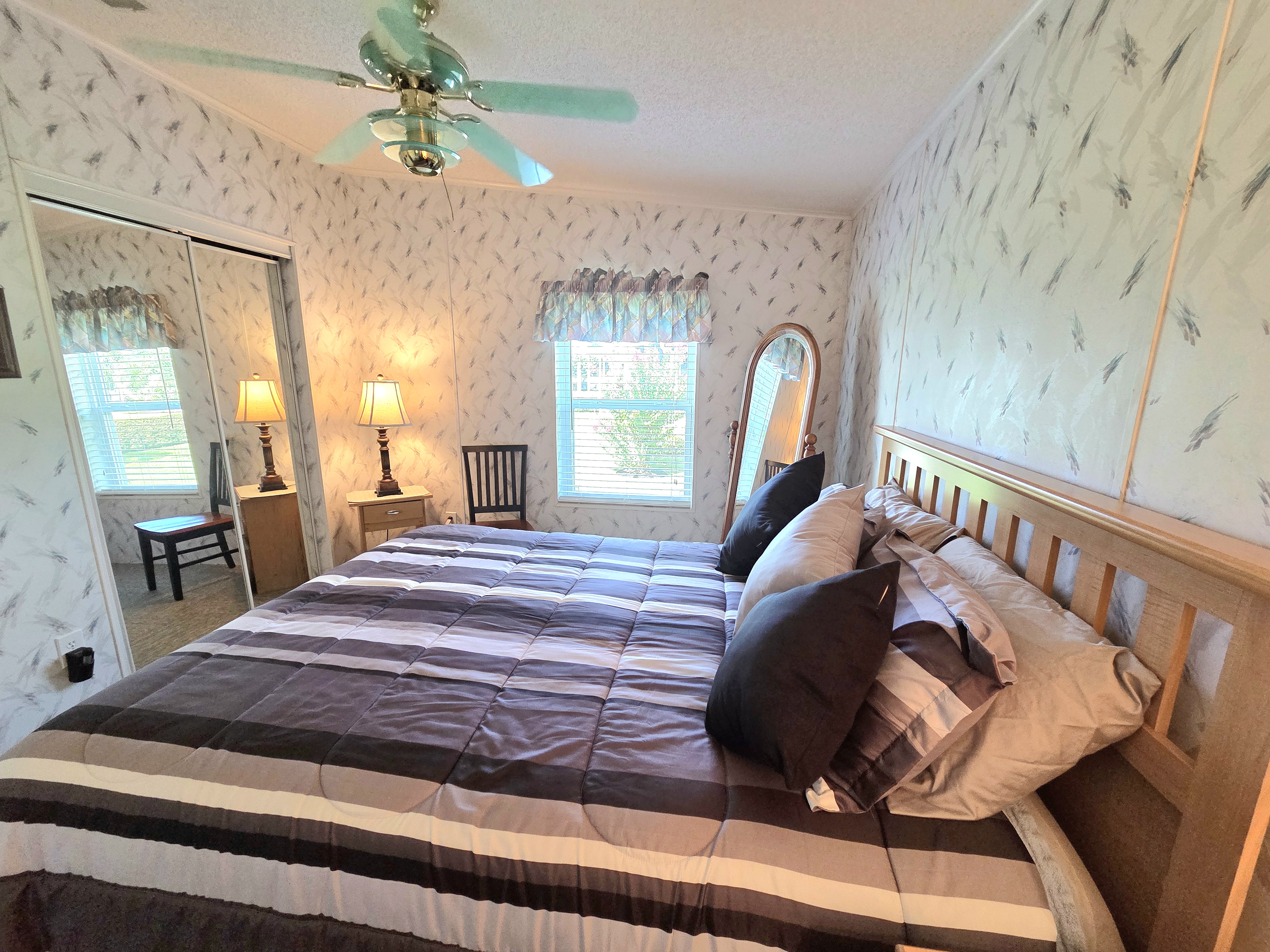8609 27th Avenue East, Palmetto, Florida 34221, 3 Bedrooms Bedrooms, ,2 BathroomsBathrooms,55-Plus Mobile Home,For Sale,27th Avenue East,4065