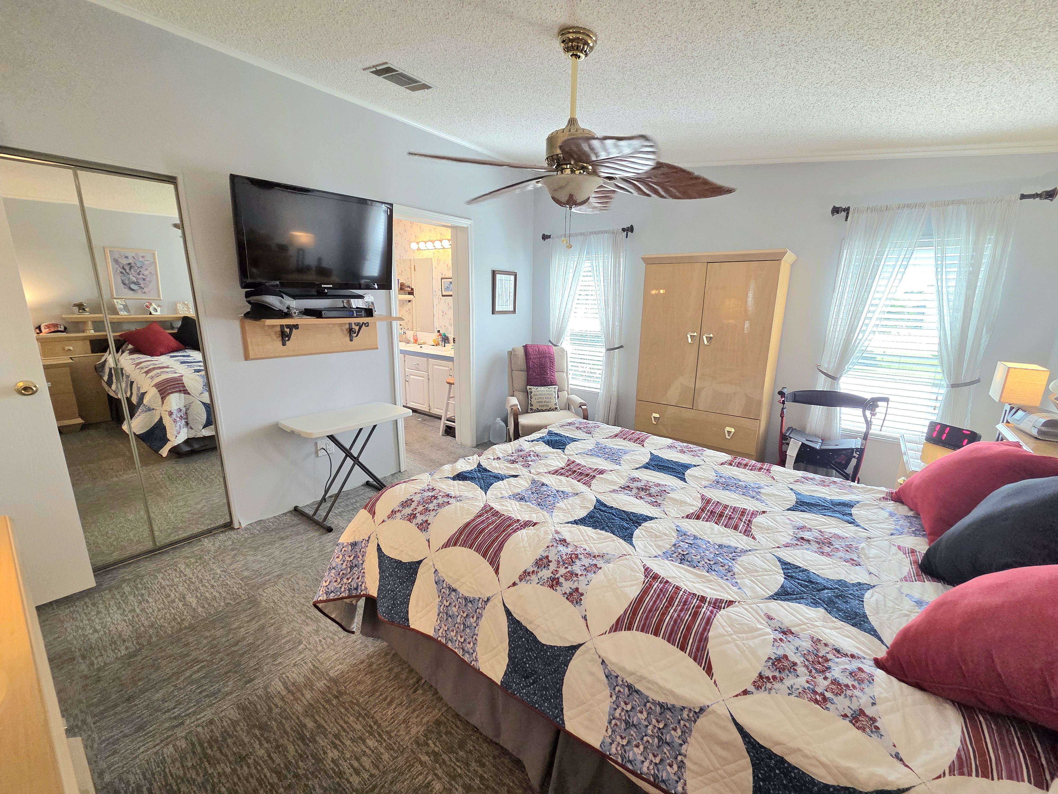 8609 27th Avenue East, Palmetto, Florida 34221, 3 Bedrooms Bedrooms, ,2 BathroomsBathrooms,55-Plus Mobile Home,For Sale,27th Avenue East,4065