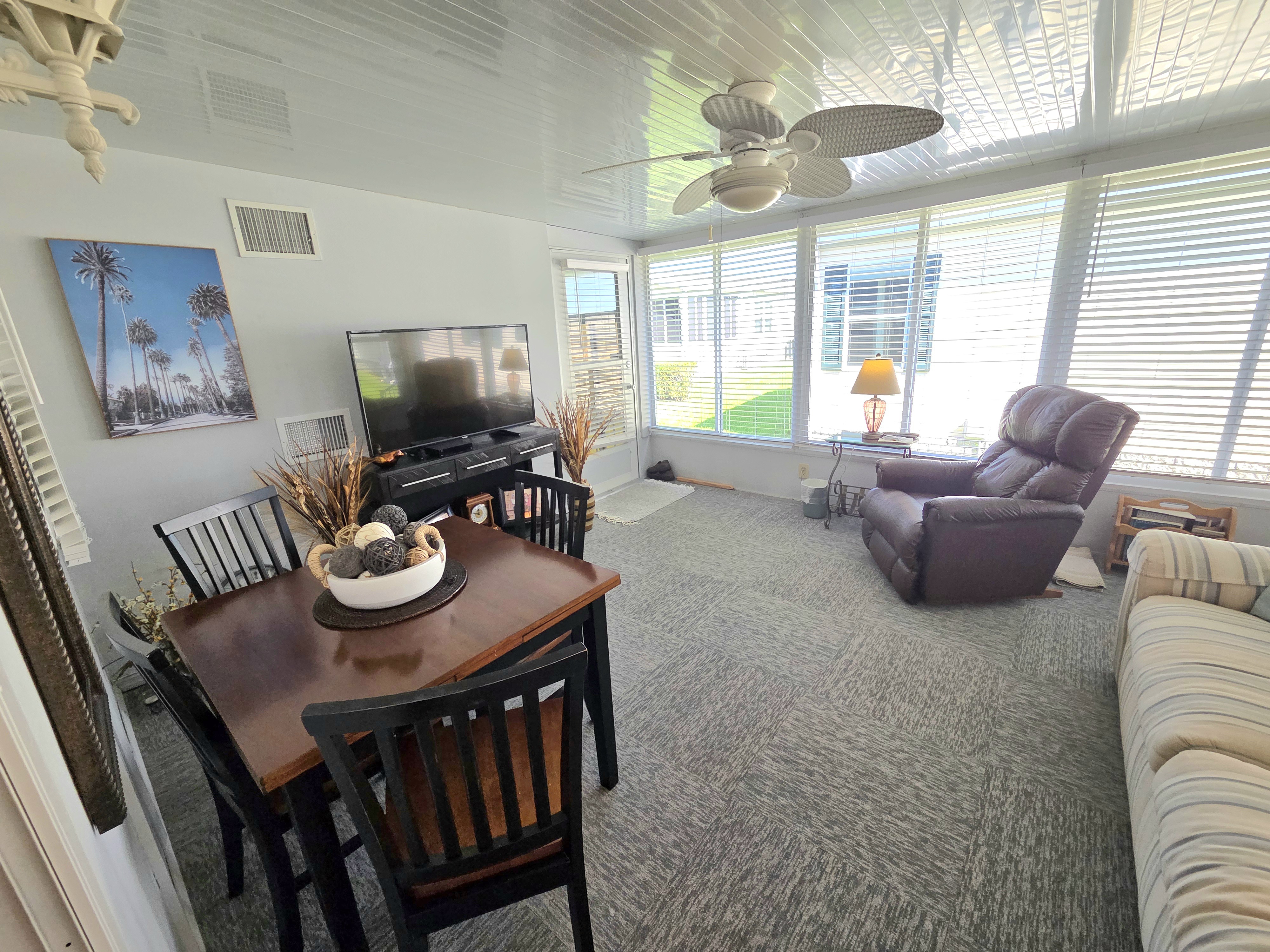 8609 27th Avenue East, Palmetto, Florida 34221, 3 Bedrooms Bedrooms, ,2 BathroomsBathrooms,55-Plus Mobile Home,For Sale,27th Avenue East,4065