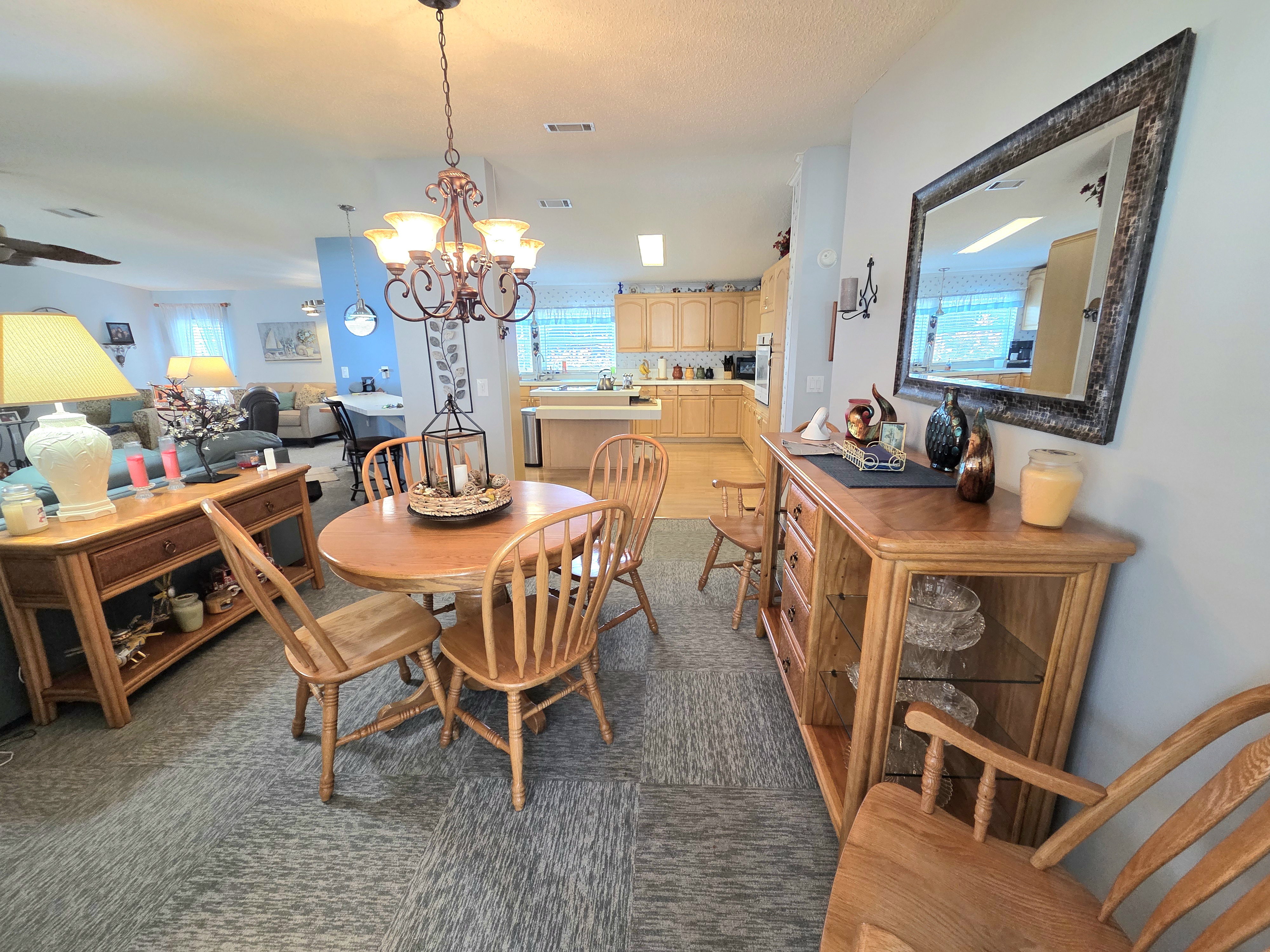 8609 27th Avenue East, Palmetto, Florida 34221, 3 Bedrooms Bedrooms, ,2 BathroomsBathrooms,55-Plus Mobile Home,For Sale,27th Avenue East,4065
