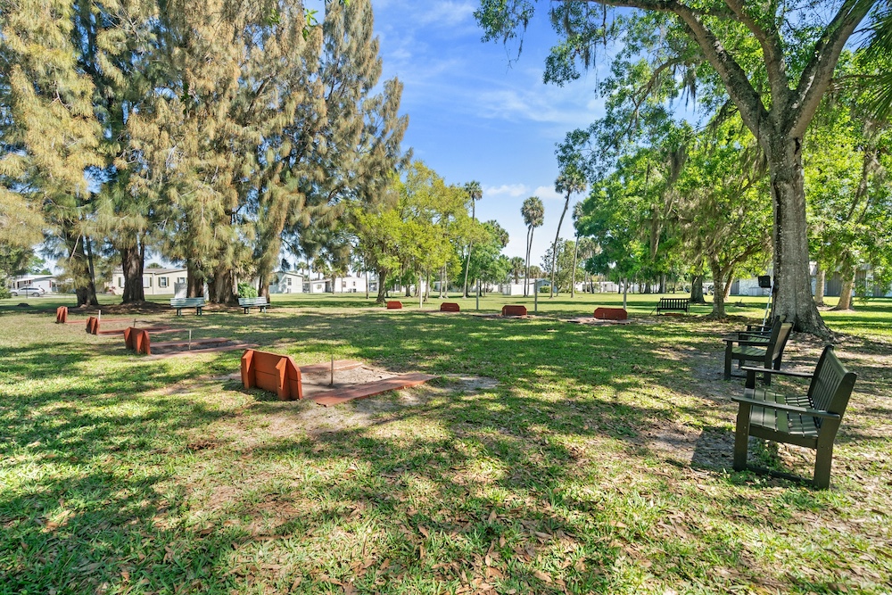 7300 20th St, Lot 69, Vero Beach, Florida 32966, 2 Bedrooms Bedrooms, ,2 BathroomsBathrooms,55-Plus Mobile Home,For Sale,20th St, Lot 69,4071