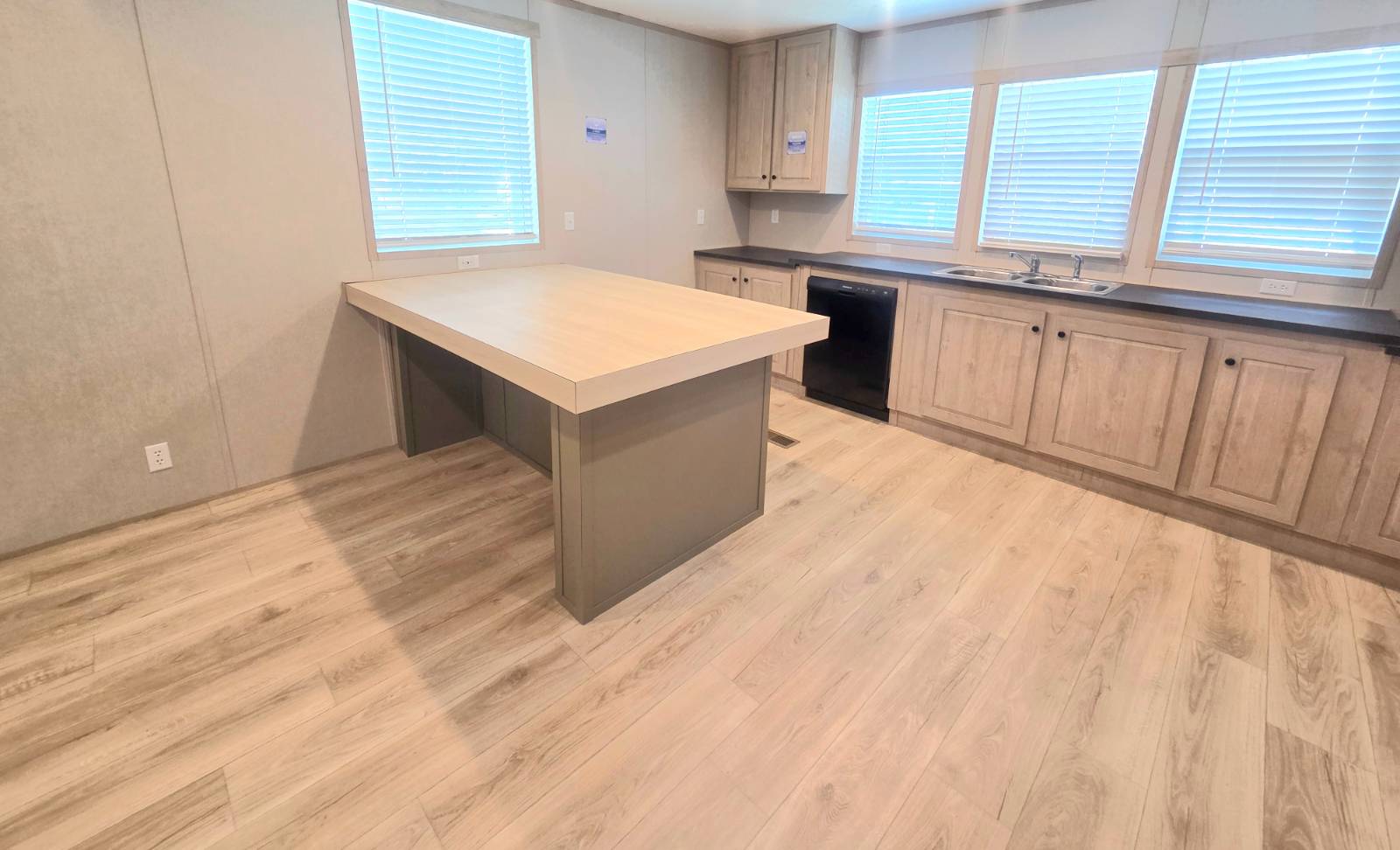 603 63rd Avenue West, Site S11, Bradenton, Florida 34207, 2 Bedrooms Bedrooms, ,2 BathroomsBathrooms,55-Plus Mobile Home,For Rent,63rd Avenue West, Site S11,4073