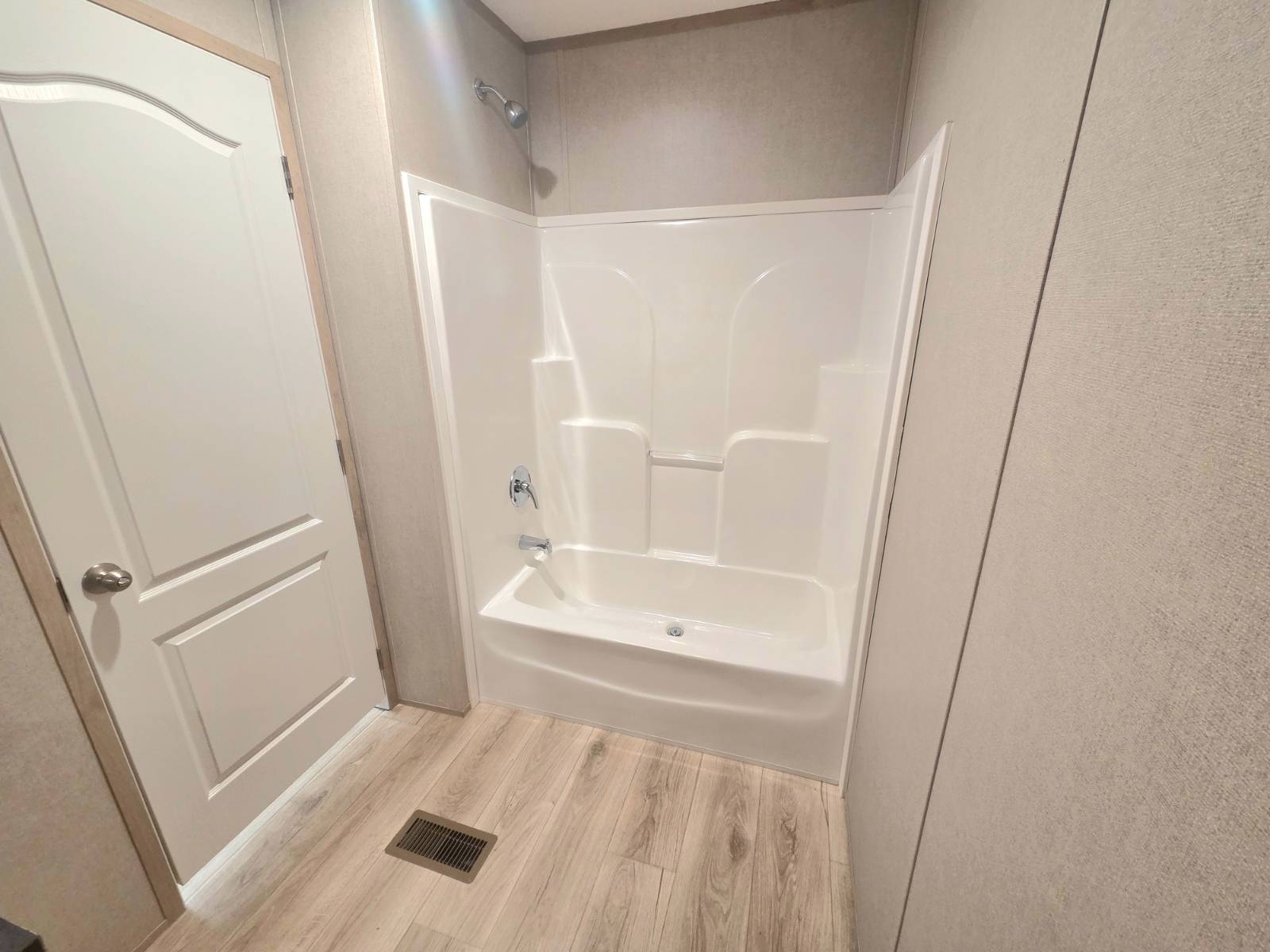 603 63rd Avenue West, Site S11, Bradenton, Florida 34207, 2 Bedrooms Bedrooms, ,2 BathroomsBathrooms,55-Plus Mobile Home,For Rent,63rd Avenue West, Site S11,4073