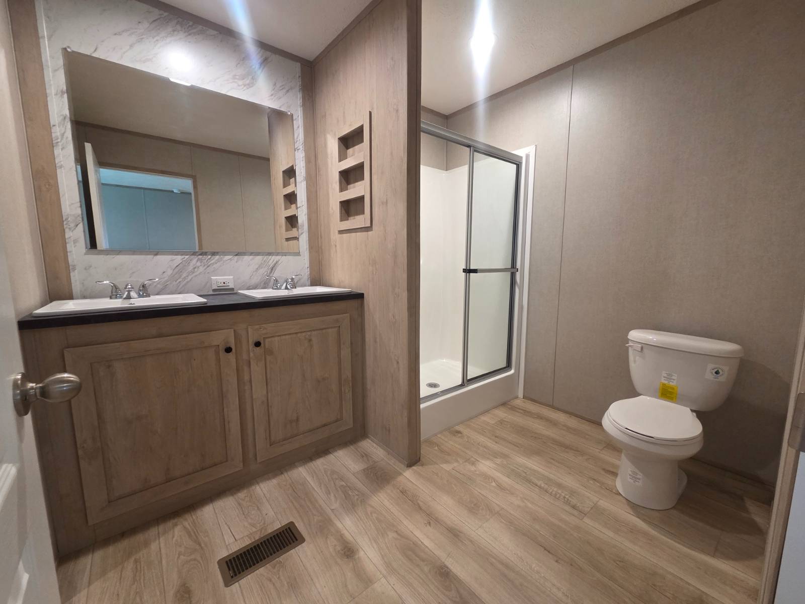 603 63rd Avenue West, Site S11, Bradenton, Florida 34207, 2 Bedrooms Bedrooms, ,2 BathroomsBathrooms,55-Plus Mobile Home,For Rent,63rd Avenue West, Site S11,4073