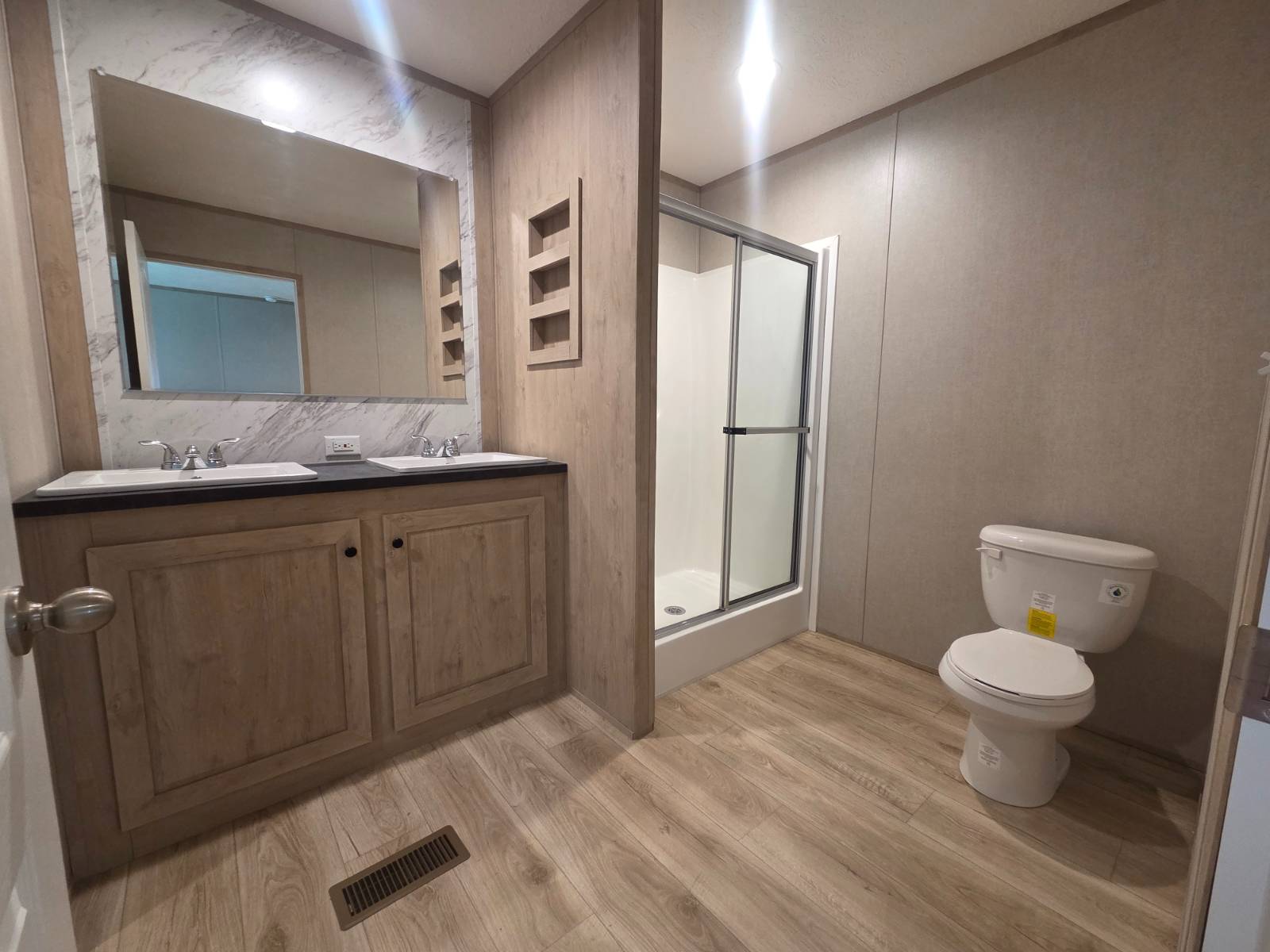 603 63rd Avenue West, Site S11, Bradenton, Florida 34207, 2 Bedrooms Bedrooms, ,2 BathroomsBathrooms,55-Plus Mobile Home,For Rent,63rd Avenue West, Site S11,4073