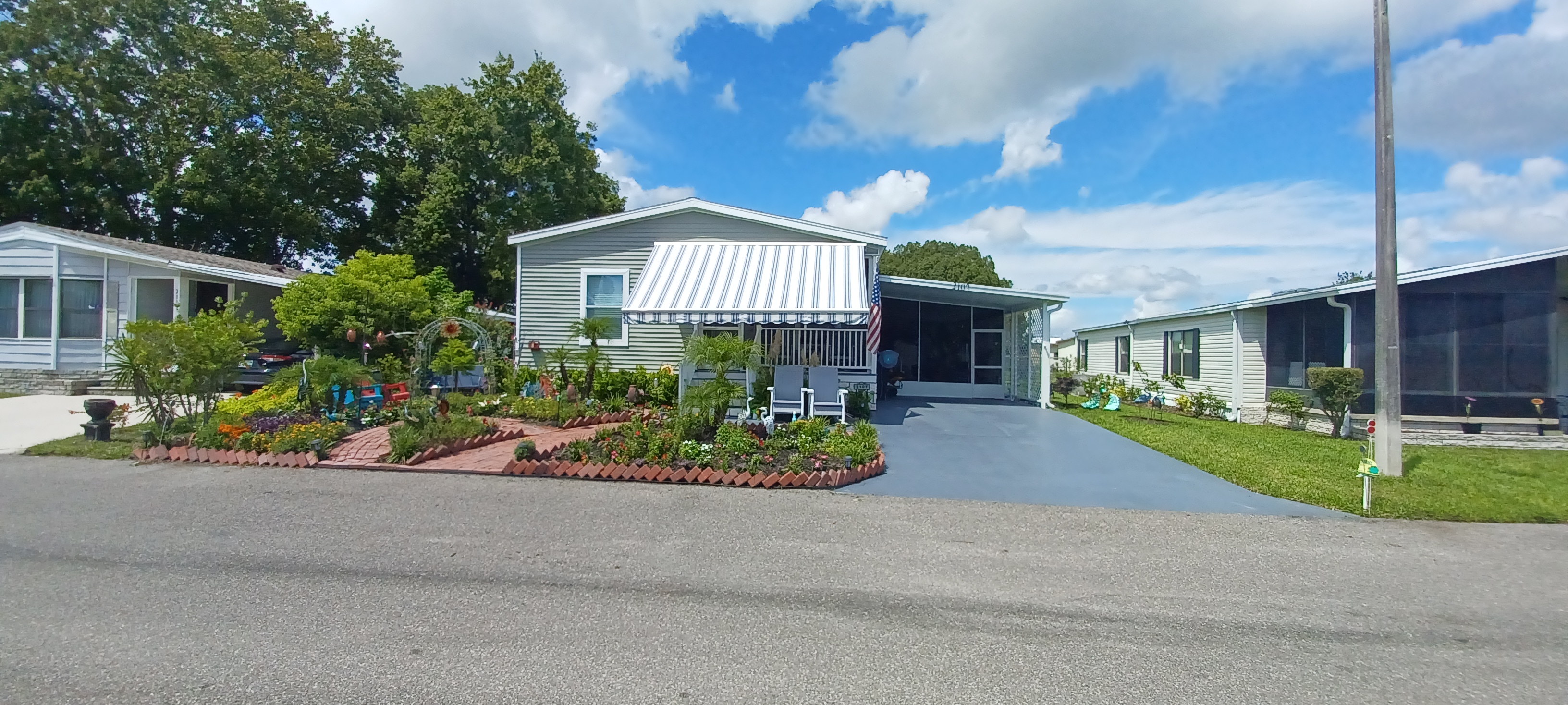 2107 Congressional Drive, #758, Orlando, Florida 32826, 2 Bedrooms Bedrooms, ,2 BathroomsBathrooms,55-Plus Mobile Home,For Sale,Congressional Drive, #758,4076