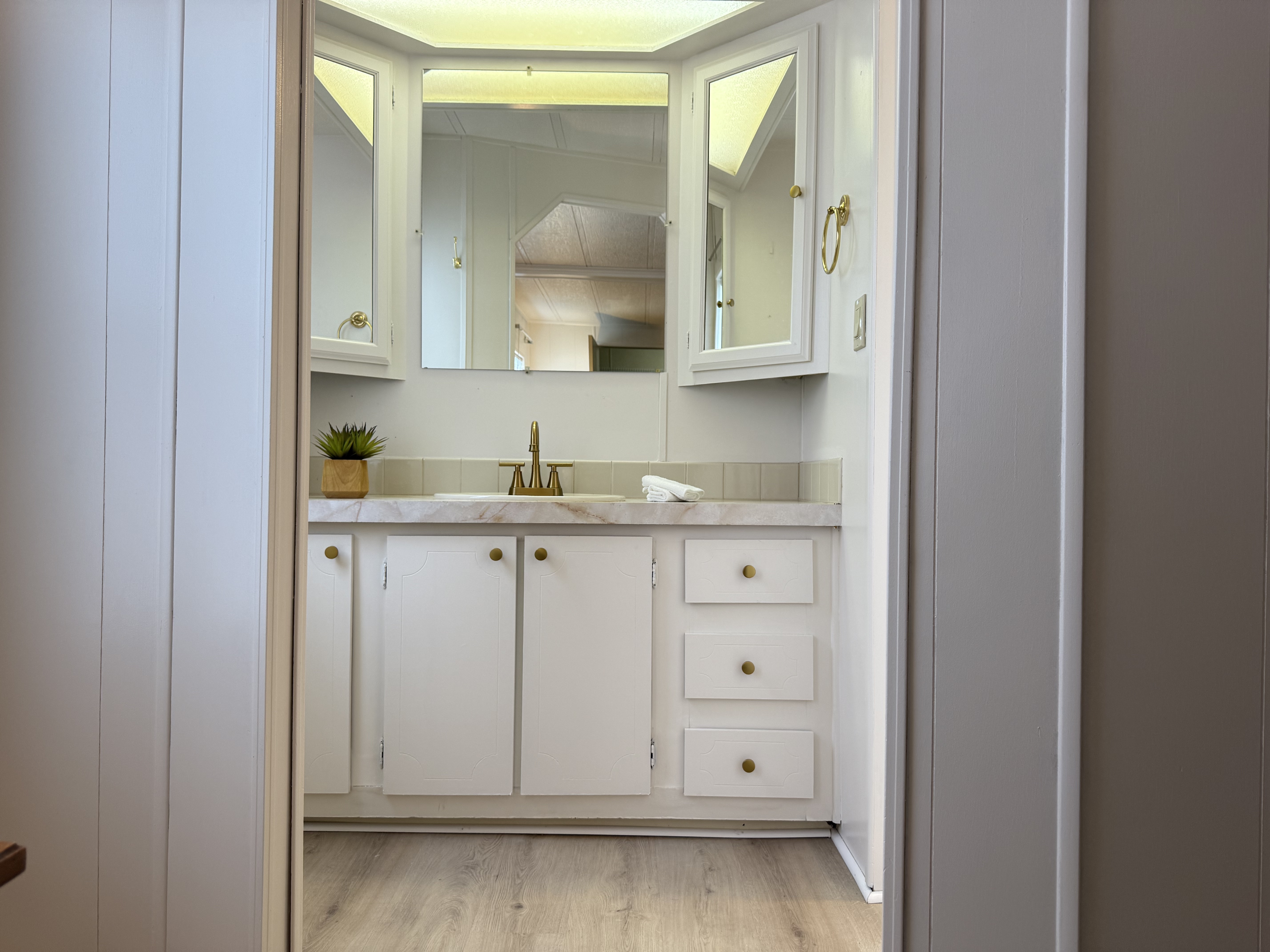 508 44th Avenue East, Lot K3, Bradenton, Florida 34203, 2 Bedrooms Bedrooms, ,2 BathroomsBathrooms,55-Plus Mobile Home,Open House,44th Avenue East, Lot K3,4083