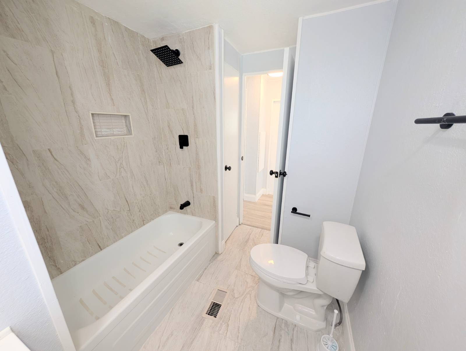 3565 58th Avenue N, Lot 140, St Petersburg, Florida 33714, 2 Bedrooms Bedrooms, ,2 BathroomsBathrooms,55-Plus Mobile Home,For Sale,58th Avenue N, Lot 140,4084