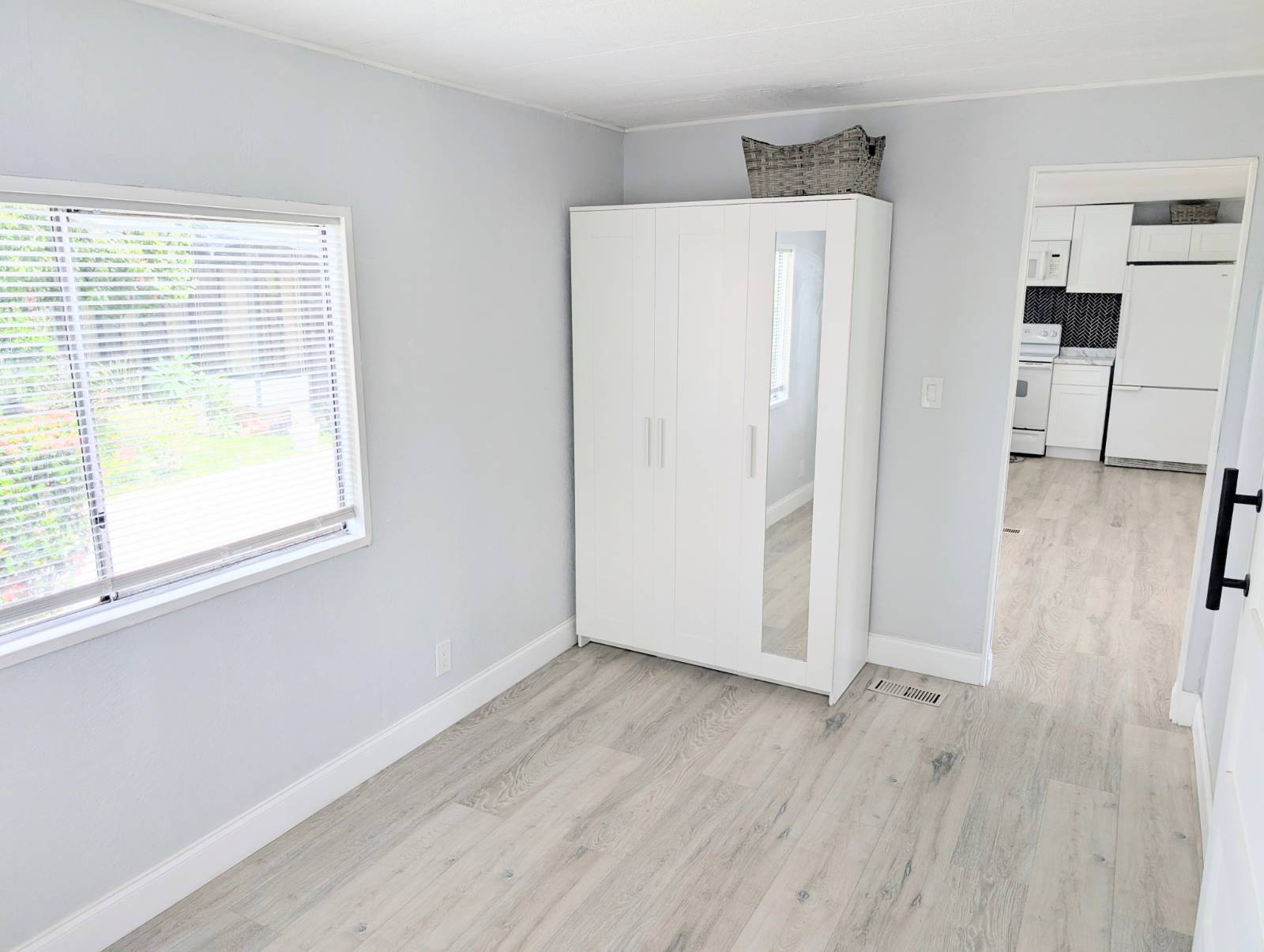 3565 58th Avenue N, Lot 140, St Petersburg, Florida 33714, 2 Bedrooms Bedrooms, ,2 BathroomsBathrooms,55-Plus Mobile Home,For Sale,58th Avenue N, Lot 140,4084