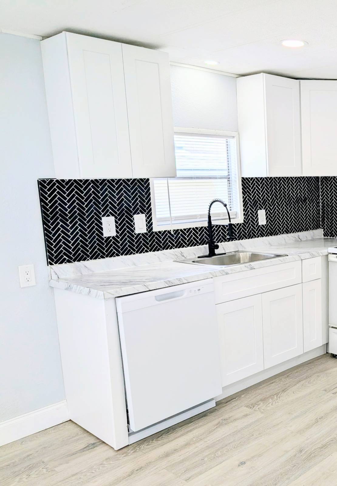 3565 58th Avenue N, Lot 140, St Petersburg, Florida 33714, 2 Bedrooms Bedrooms, ,2 BathroomsBathrooms,55-Plus Mobile Home,For Sale,58th Avenue N, Lot 140,4084