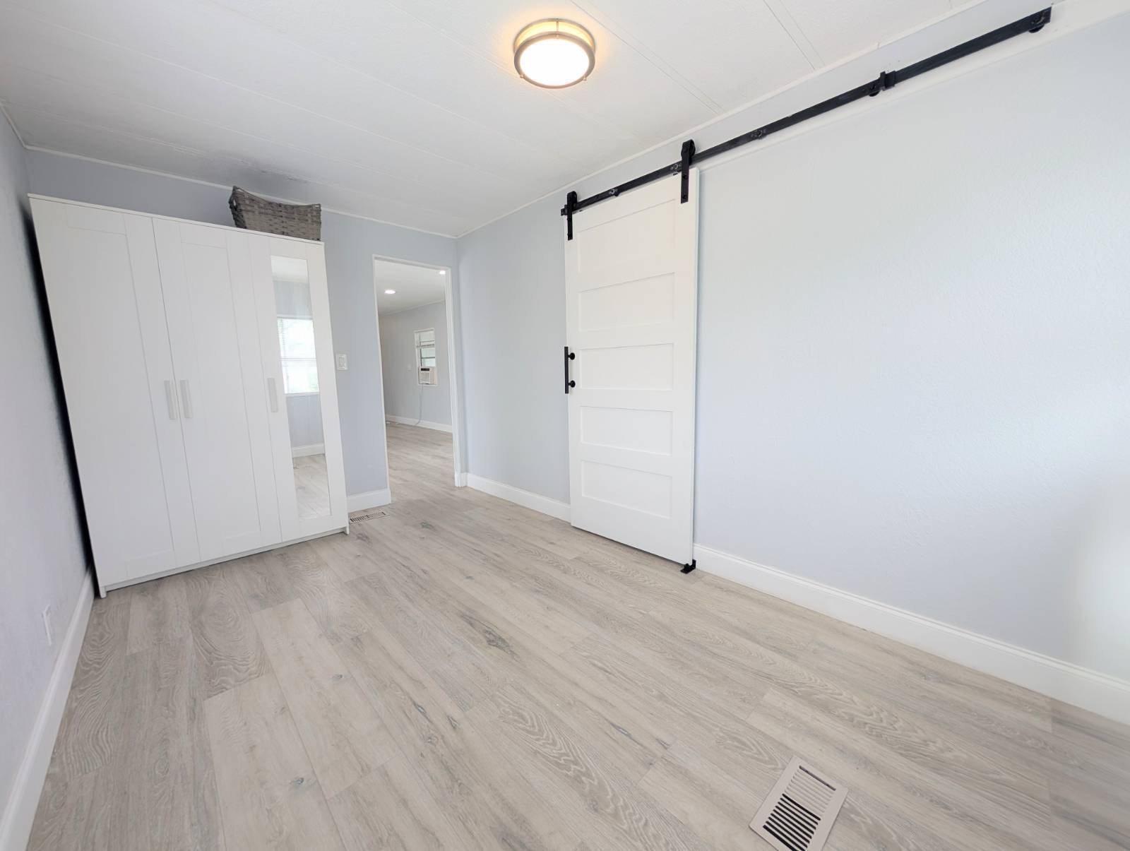 3565 58th Avenue N, Lot 140, St Petersburg, Florida 33714, 2 Bedrooms Bedrooms, ,2 BathroomsBathrooms,55-Plus Mobile Home,For Sale,58th Avenue N, Lot 140,4084