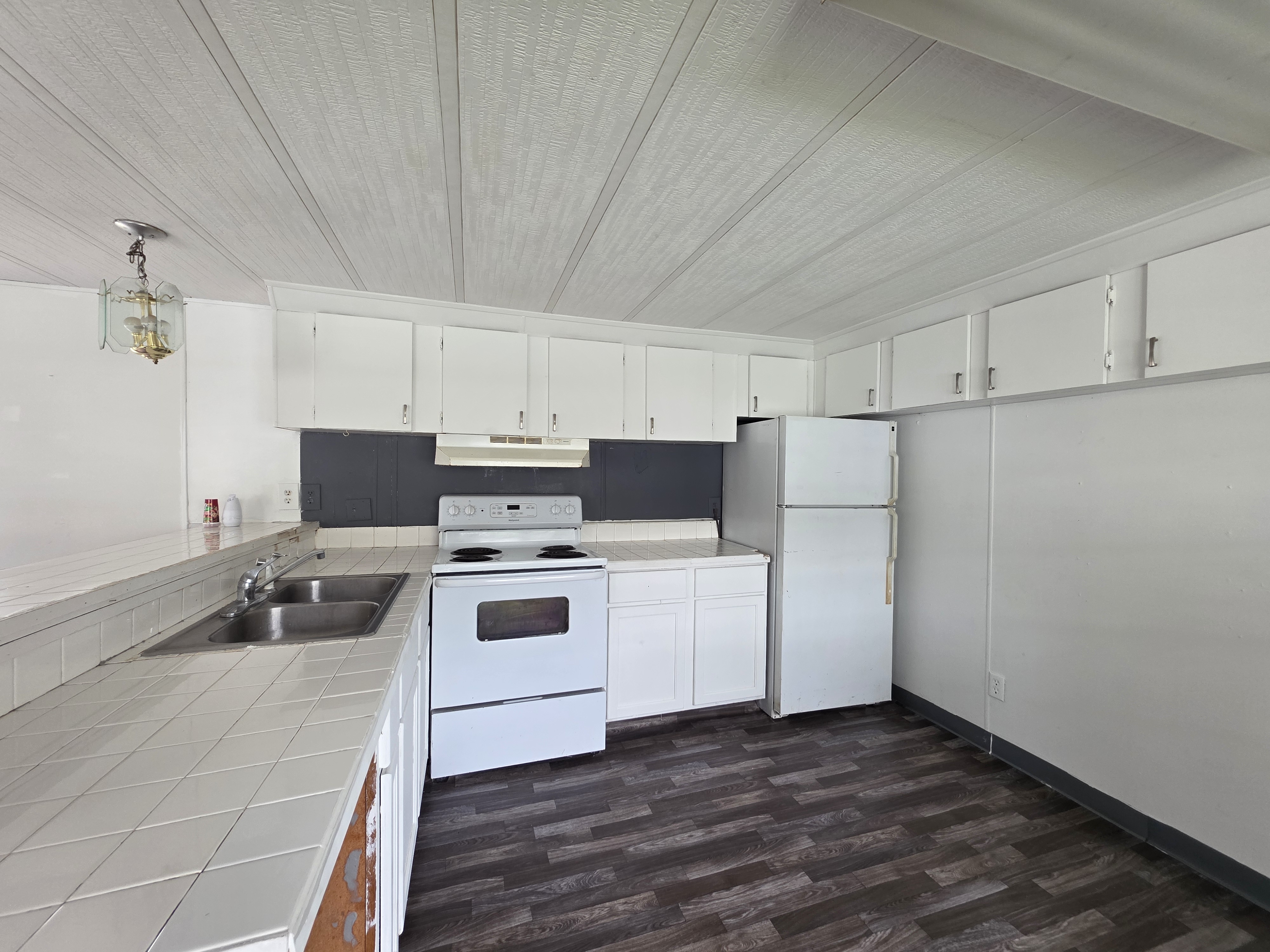 1234 Reynolds Road, Lot 108, Lakeland, Florida 33801, 3 Bedrooms Bedrooms, ,2 BathroomsBathrooms,All - Age Mobile Home,For Sale,Reynolds Road, Lot 108,4085