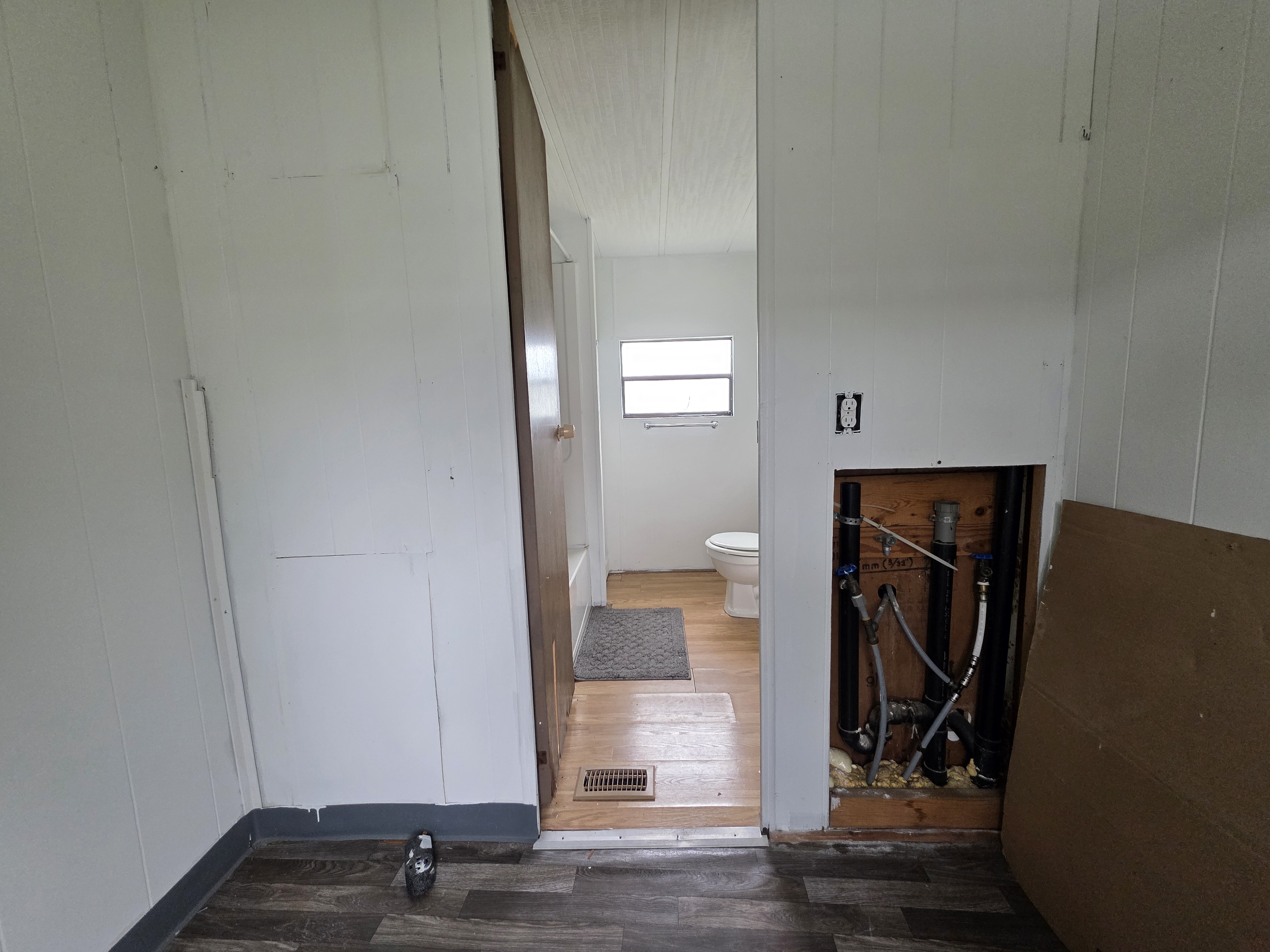 1234 Reynolds Road, Lot 108, Lakeland, Florida 33801, 3 Bedrooms Bedrooms, ,2 BathroomsBathrooms,All - Age Mobile Home,For Sale,Reynolds Road, Lot 108,4085