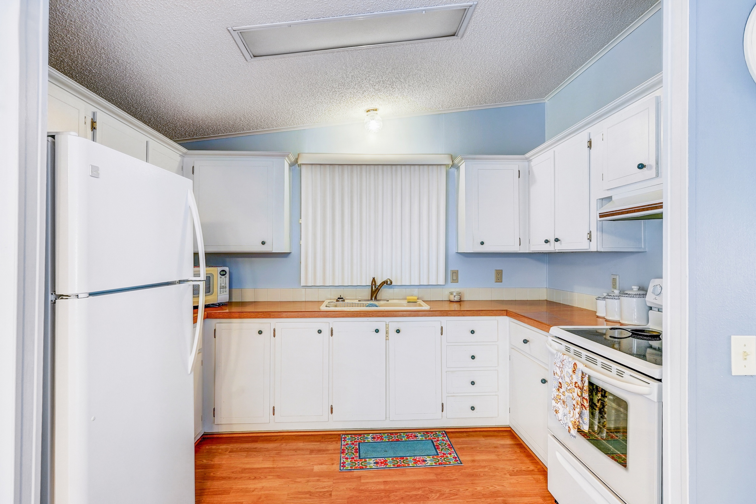 508 44th Avenue East, Lot G13, Bradenton, Florida 34203, 2 Bedrooms Bedrooms, ,2 BathroomsBathrooms,55-Plus Mobile Home,For Sale,44th Avenue East, Lot G13,4089