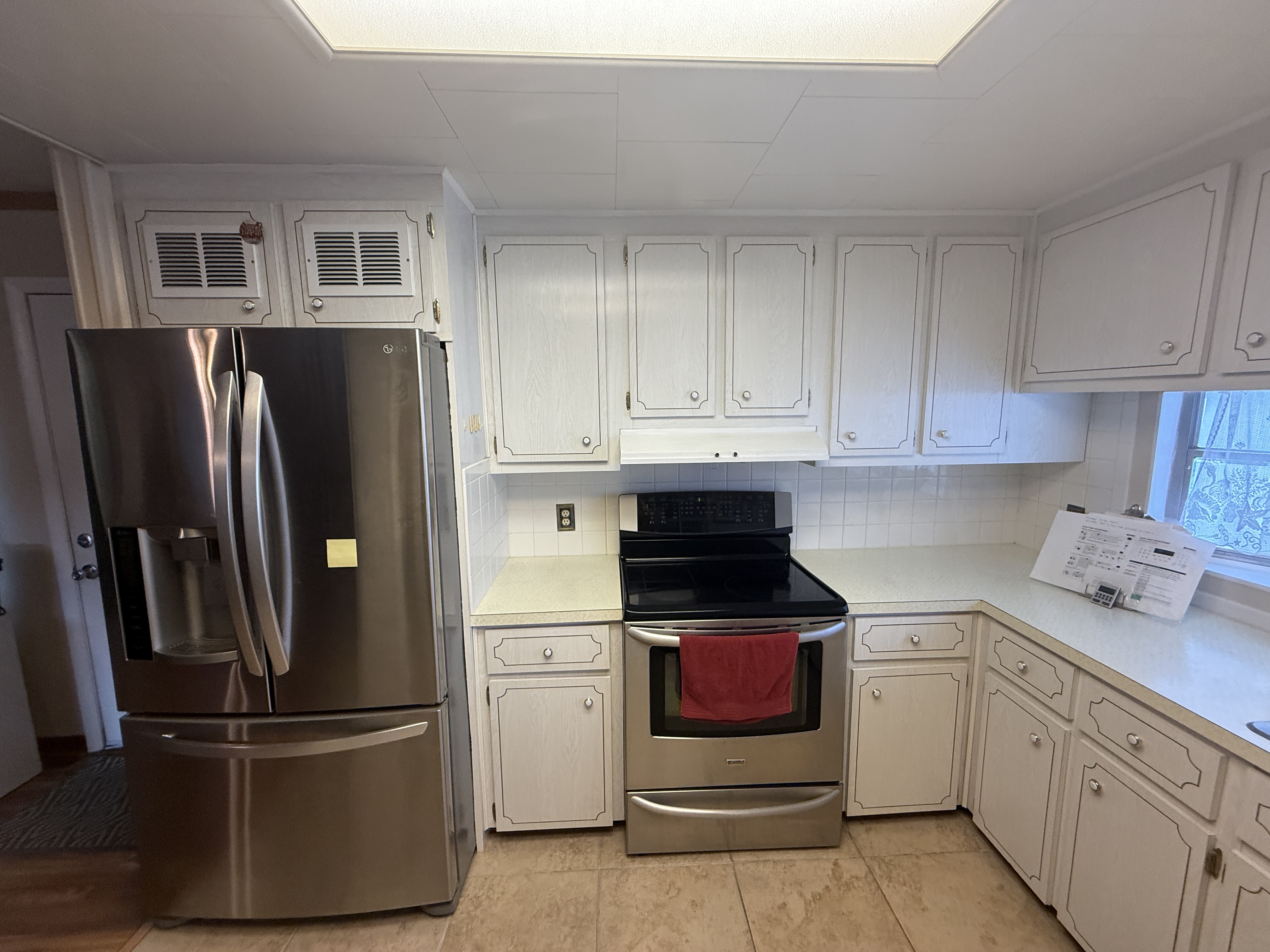 464 Golden Gate Drive, Largo, Florida 33770, 2 Bedrooms Bedrooms, ,2 BathroomsBathrooms,55-Plus Mobile Home,For Sale,Golden Gate Drive,4090