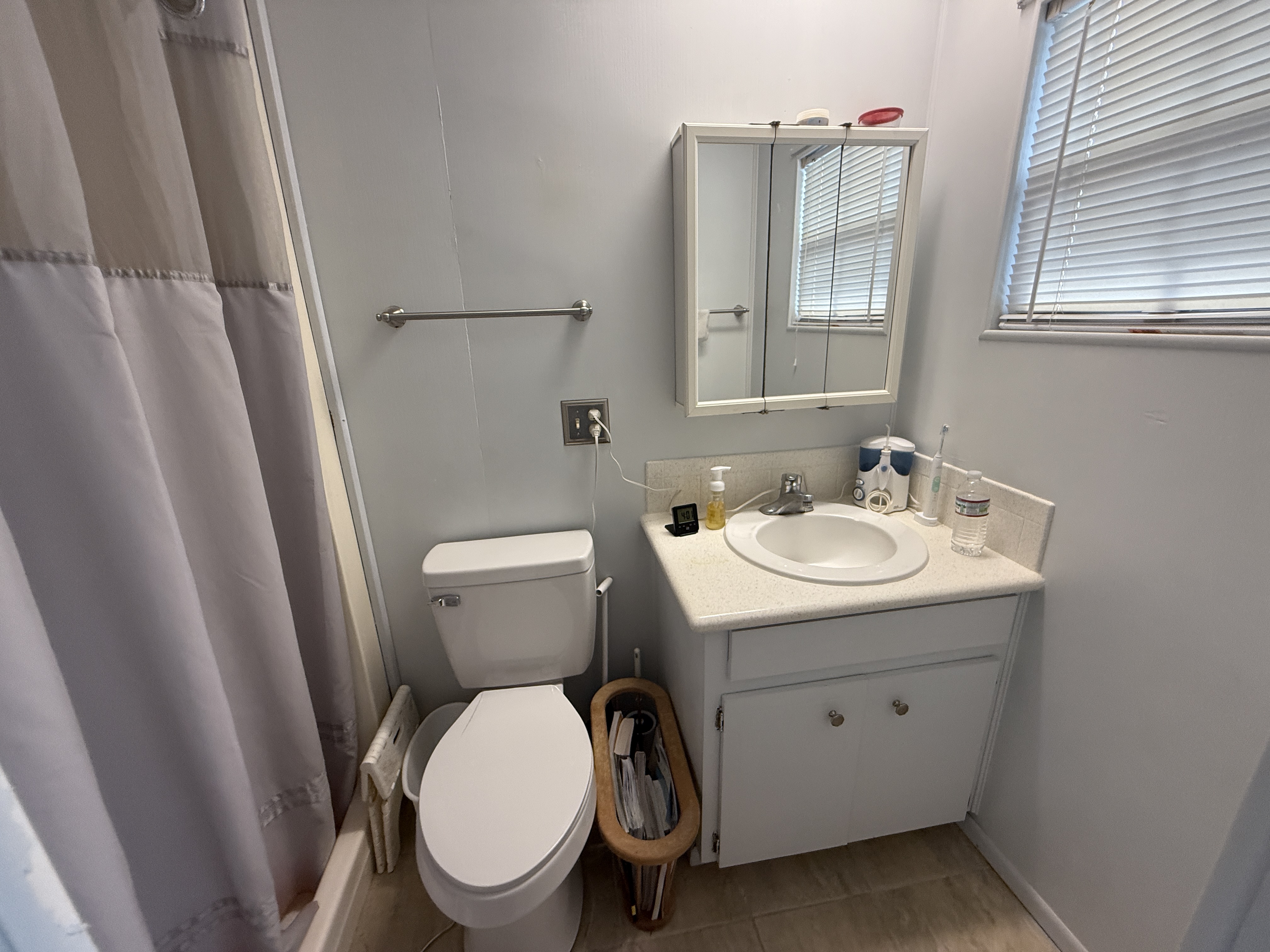 464 Golden Gate Drive, Largo, Florida 33770, 2 Bedrooms Bedrooms, ,2 BathroomsBathrooms,55-Plus Mobile Home,For Sale,Golden Gate Drive,4090