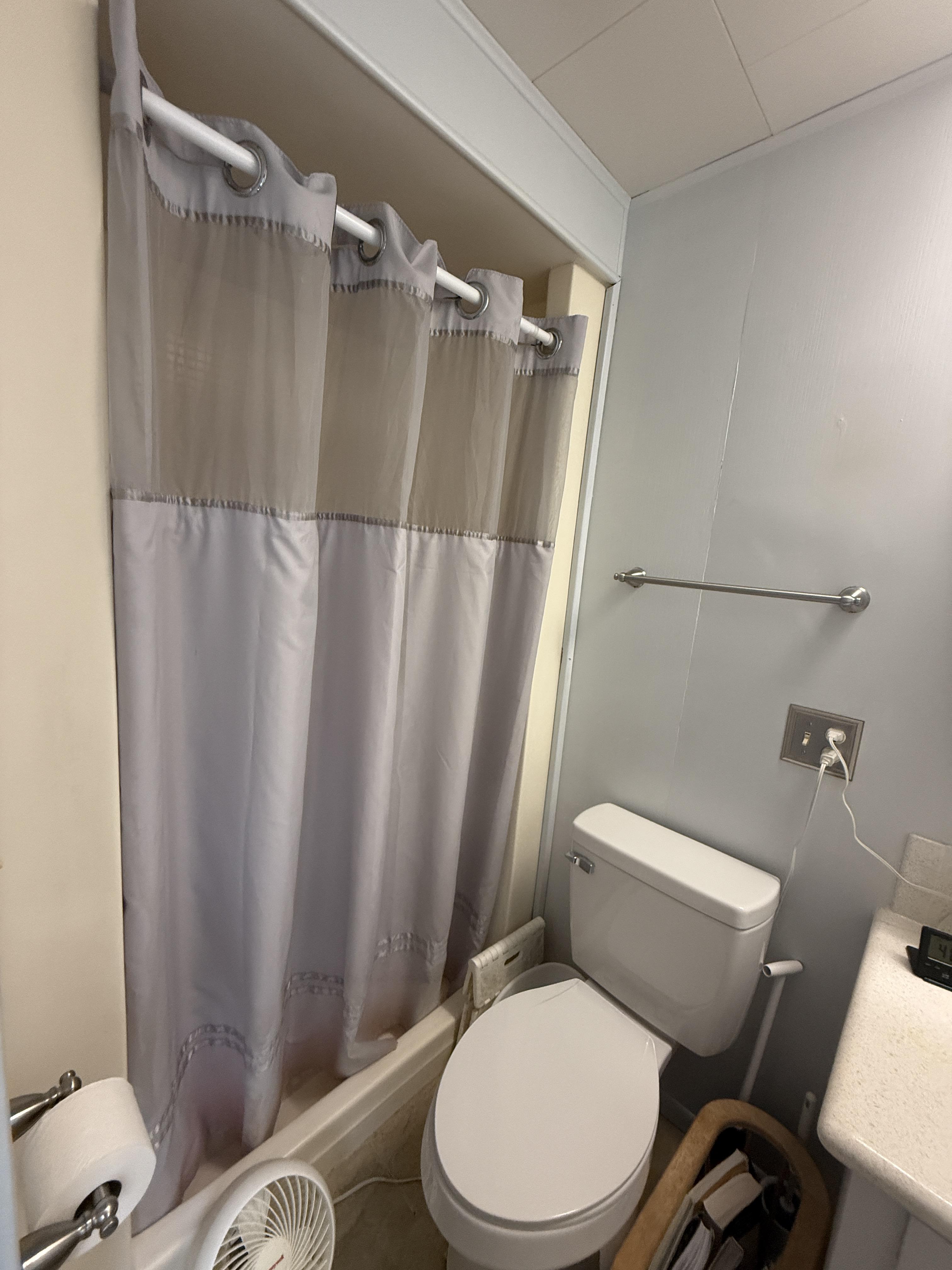 464 Golden Gate Drive, Largo, Florida 33770, 2 Bedrooms Bedrooms, ,2 BathroomsBathrooms,55-Plus Mobile Home,For Sale,Golden Gate Drive,4090