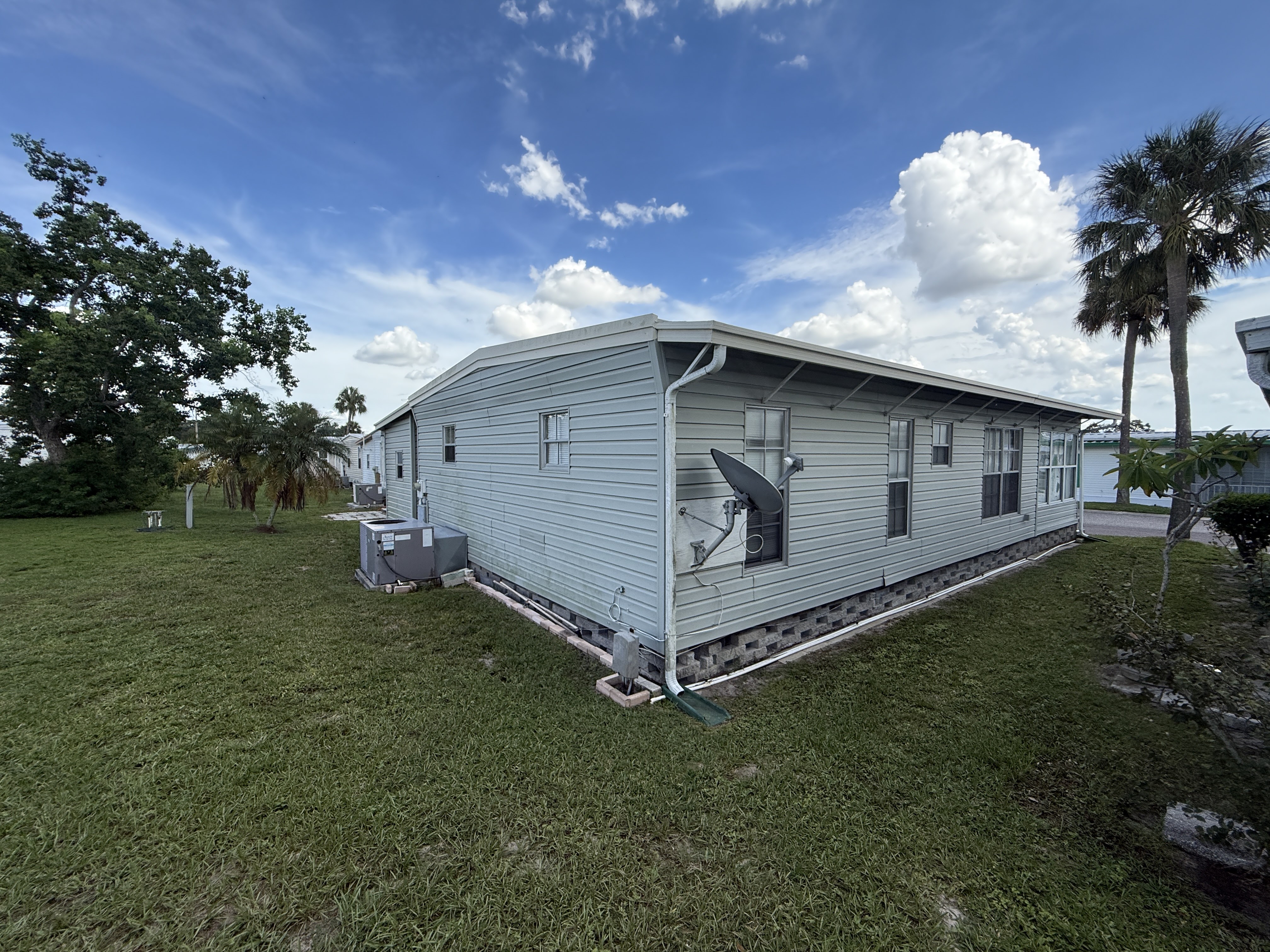 464 Golden Gate Drive, Largo, Florida 33770, 2 Bedrooms Bedrooms, ,2 BathroomsBathrooms,55-Plus Mobile Home,For Sale,Golden Gate Drive,4090