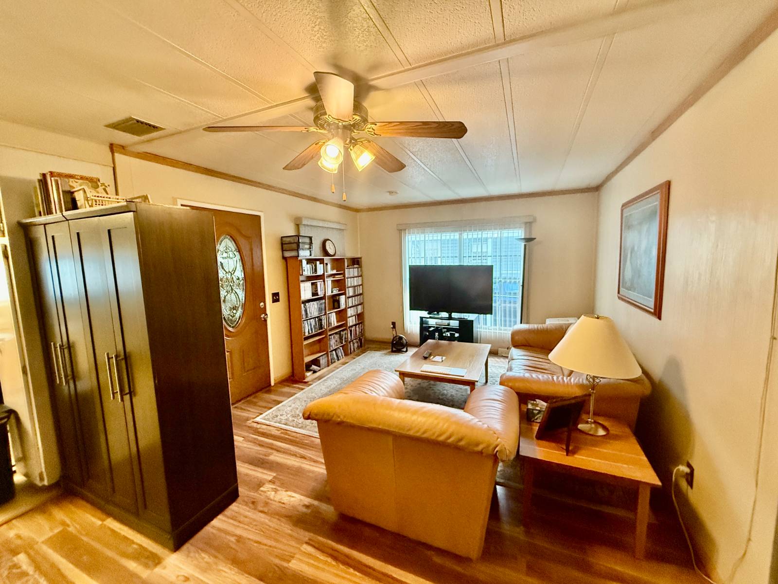 464 Golden Gate Drive, Largo, Florida 33770, 2 Bedrooms Bedrooms, ,2 BathroomsBathrooms,55-Plus Mobile Home,For Sale,Golden Gate Drive,4090