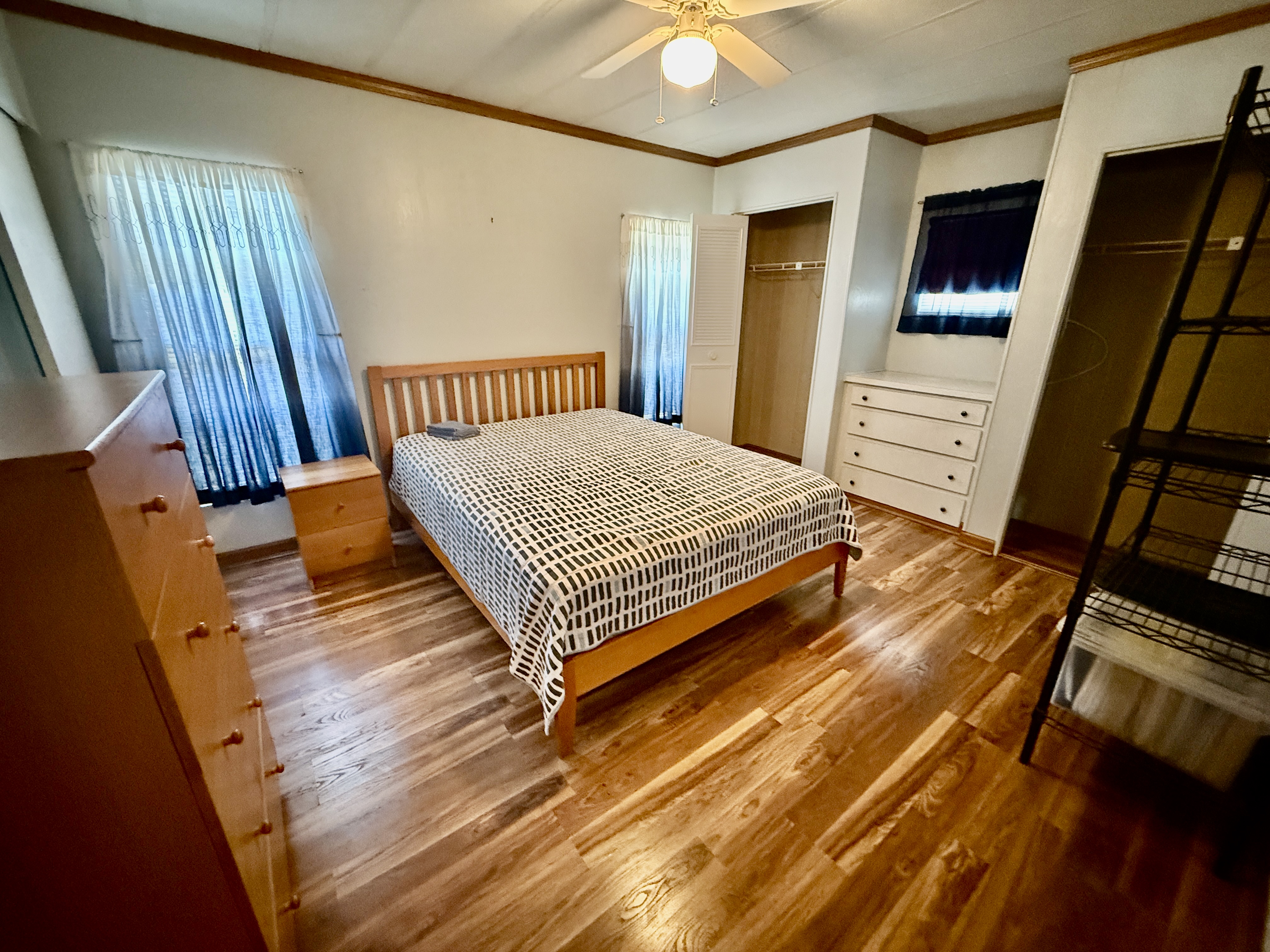 464 Golden Gate Drive, Largo, Florida 33770, 2 Bedrooms Bedrooms, ,2 BathroomsBathrooms,55-Plus Mobile Home,For Sale,Golden Gate Drive,4090