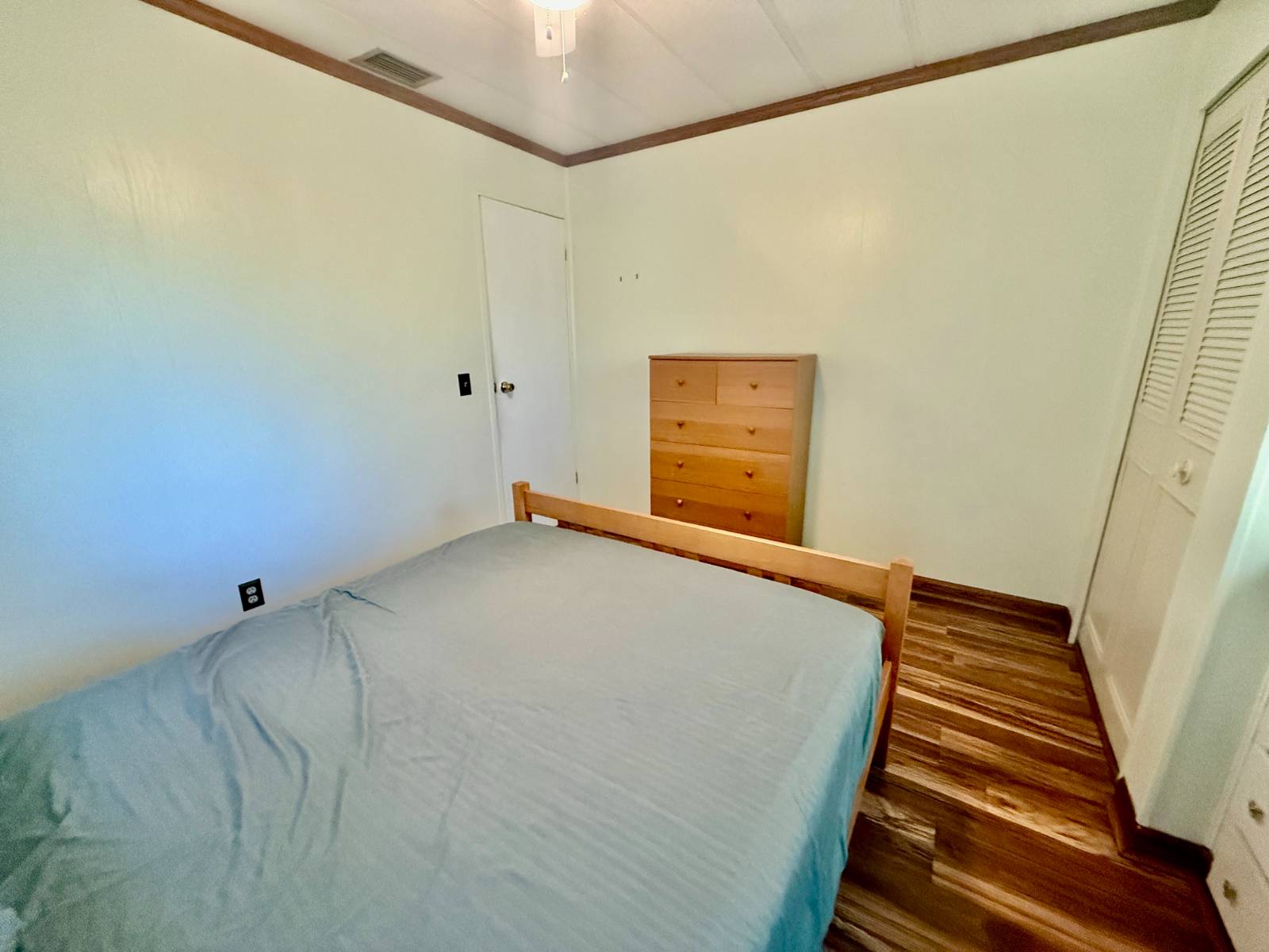 464 Golden Gate Drive, Largo, Florida 33770, 2 Bedrooms Bedrooms, ,2 BathroomsBathrooms,55-Plus Mobile Home,For Sale,Golden Gate Drive,4090