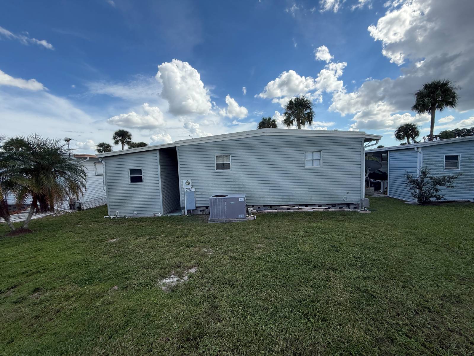 464 Golden Gate Drive, Largo, Florida 33770, 2 Bedrooms Bedrooms, ,2 BathroomsBathrooms,55-Plus Mobile Home,For Sale,Golden Gate Drive,4090