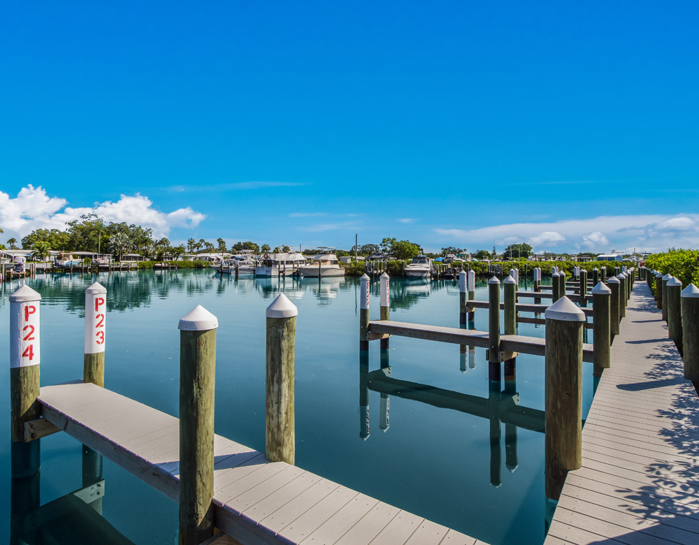327 Den Helder Avenue, Ellenton, Florida 34222, 2 Bedrooms Bedrooms, ,2 BathroomsBathrooms,55-Plus Mobile Home,For Sale,Den Helder Avenue,4103