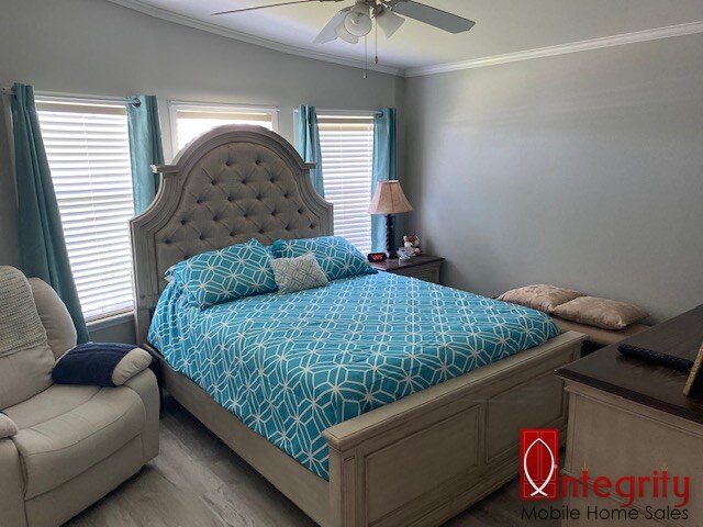 327 Den Helder Avenue, Ellenton, Florida 34222, 2 Bedrooms Bedrooms, ,2 BathroomsBathrooms,55-Plus Mobile Home,For Sale,Den Helder Avenue,4103