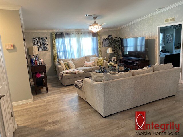 327 Den Helder Avenue, Ellenton, Florida 34222, 2 Bedrooms Bedrooms, ,2 BathroomsBathrooms,55-Plus Mobile Home,For Sale,Den Helder Avenue,4103