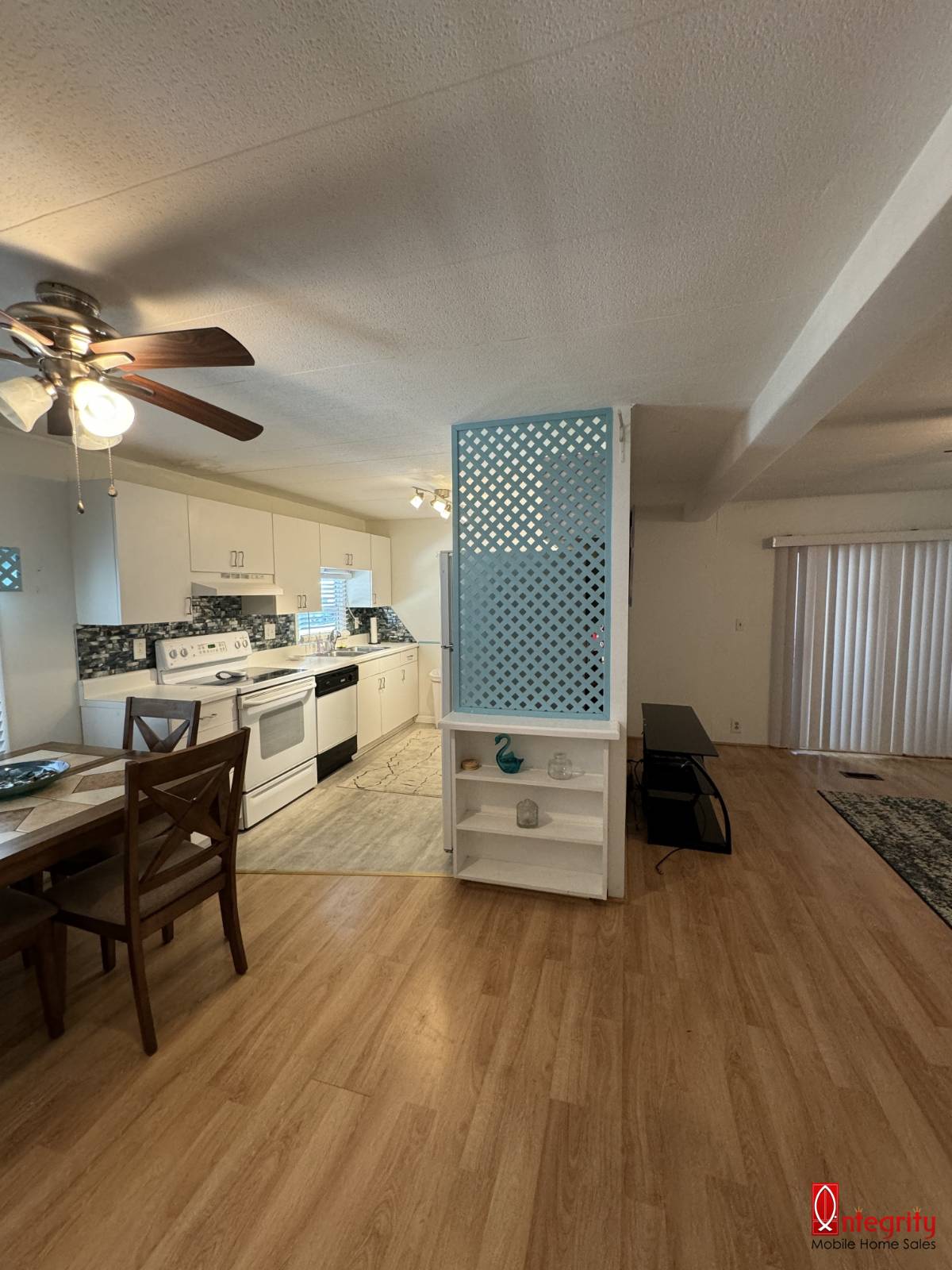 4213 Pittenger Drive, Sarasota, Florida 34234, 2 Bedrooms Bedrooms, ,2 BathroomsBathrooms,55-Plus Mobile Home,For Sale,Pittenger Drive,4107