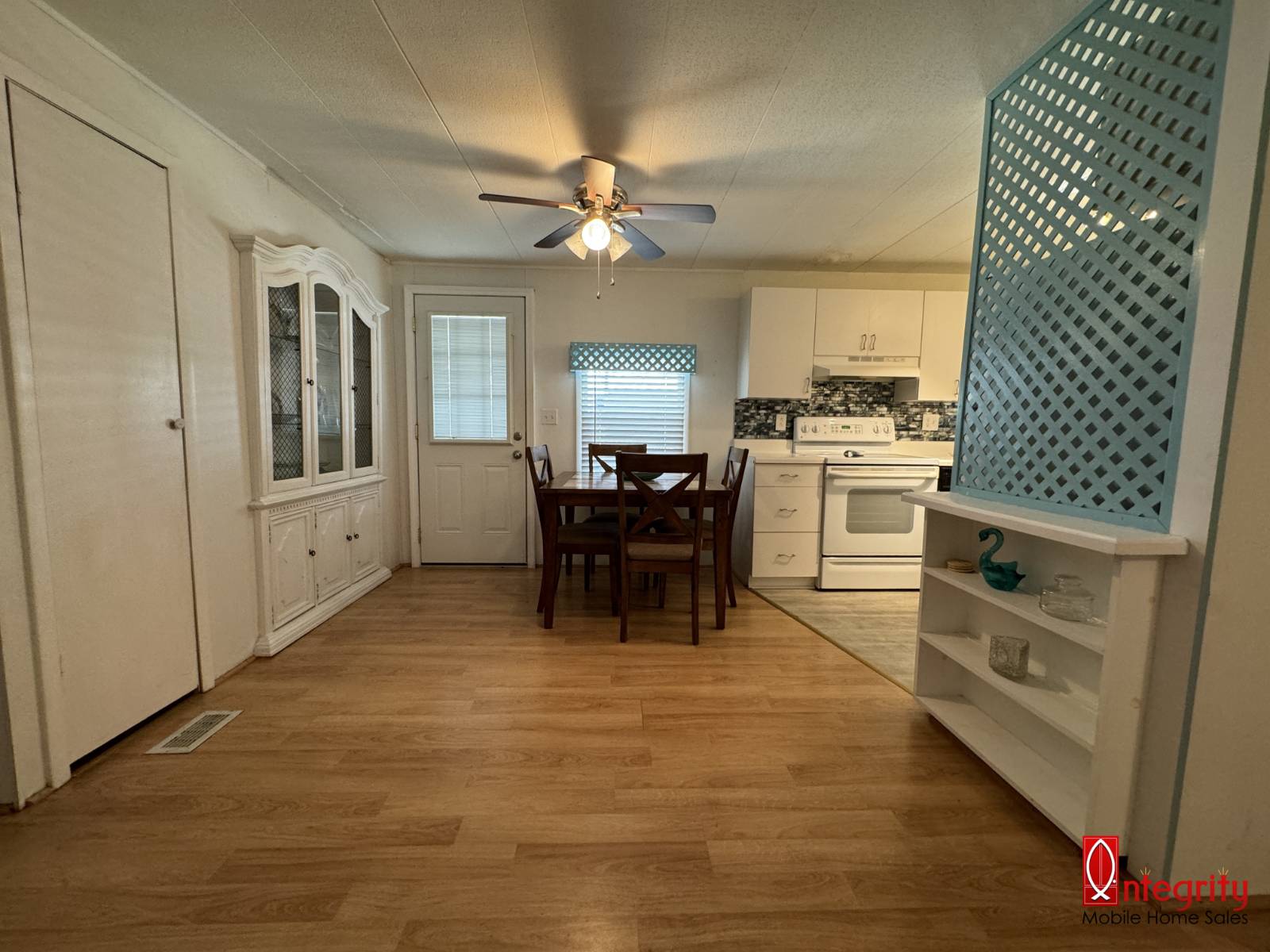 4213 Pittenger Drive, Sarasota, Florida 34234, 2 Bedrooms Bedrooms, ,2 BathroomsBathrooms,55-Plus Mobile Home,For Sale,Pittenger Drive,4107