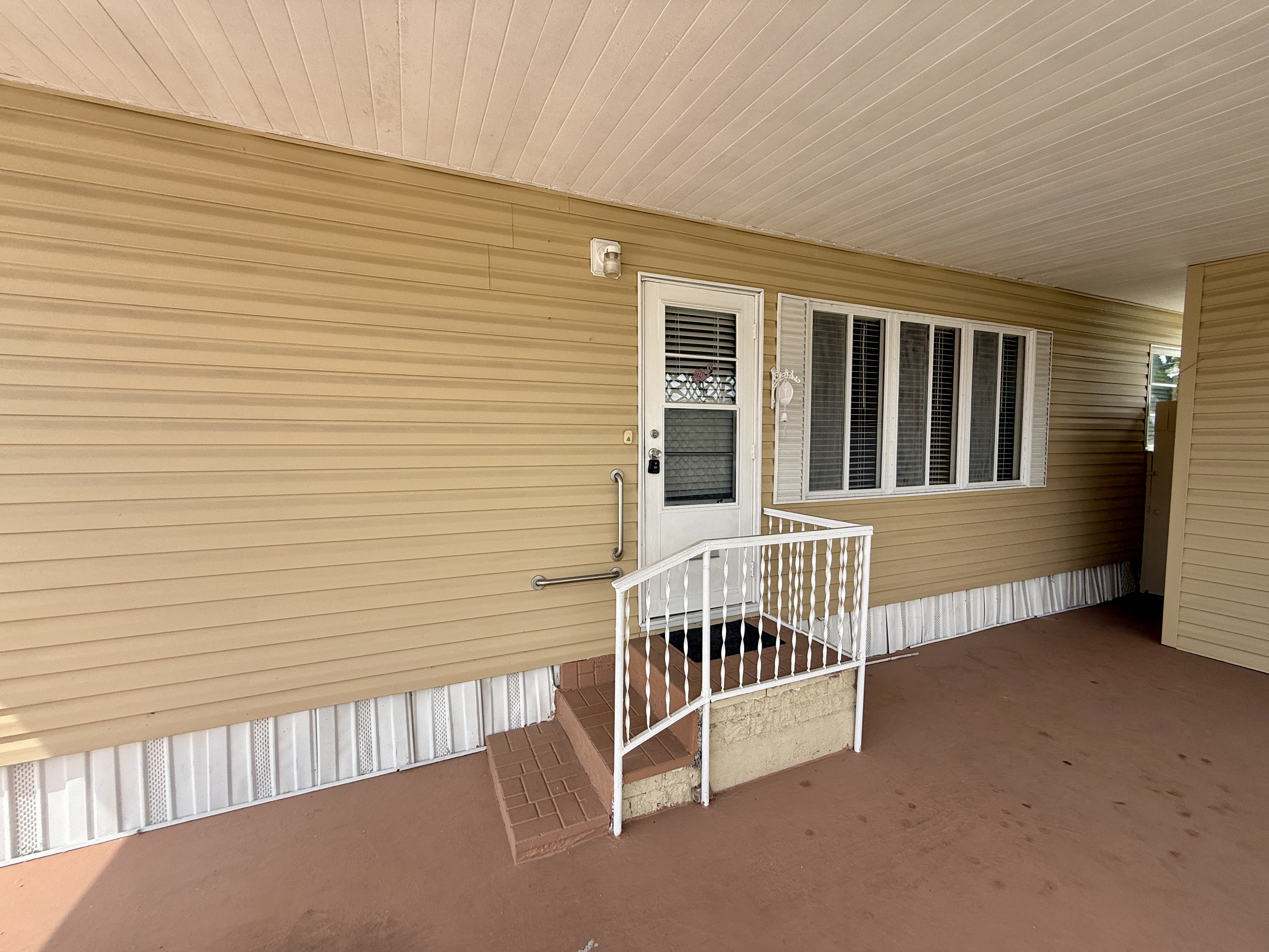 47 Beachwood Lane, Largo, Florida 33771, 2 Bedrooms Bedrooms, ,1 BathroomBathrooms,55-Plus Mobile Home,For Sale,Beachwood Lane,4108