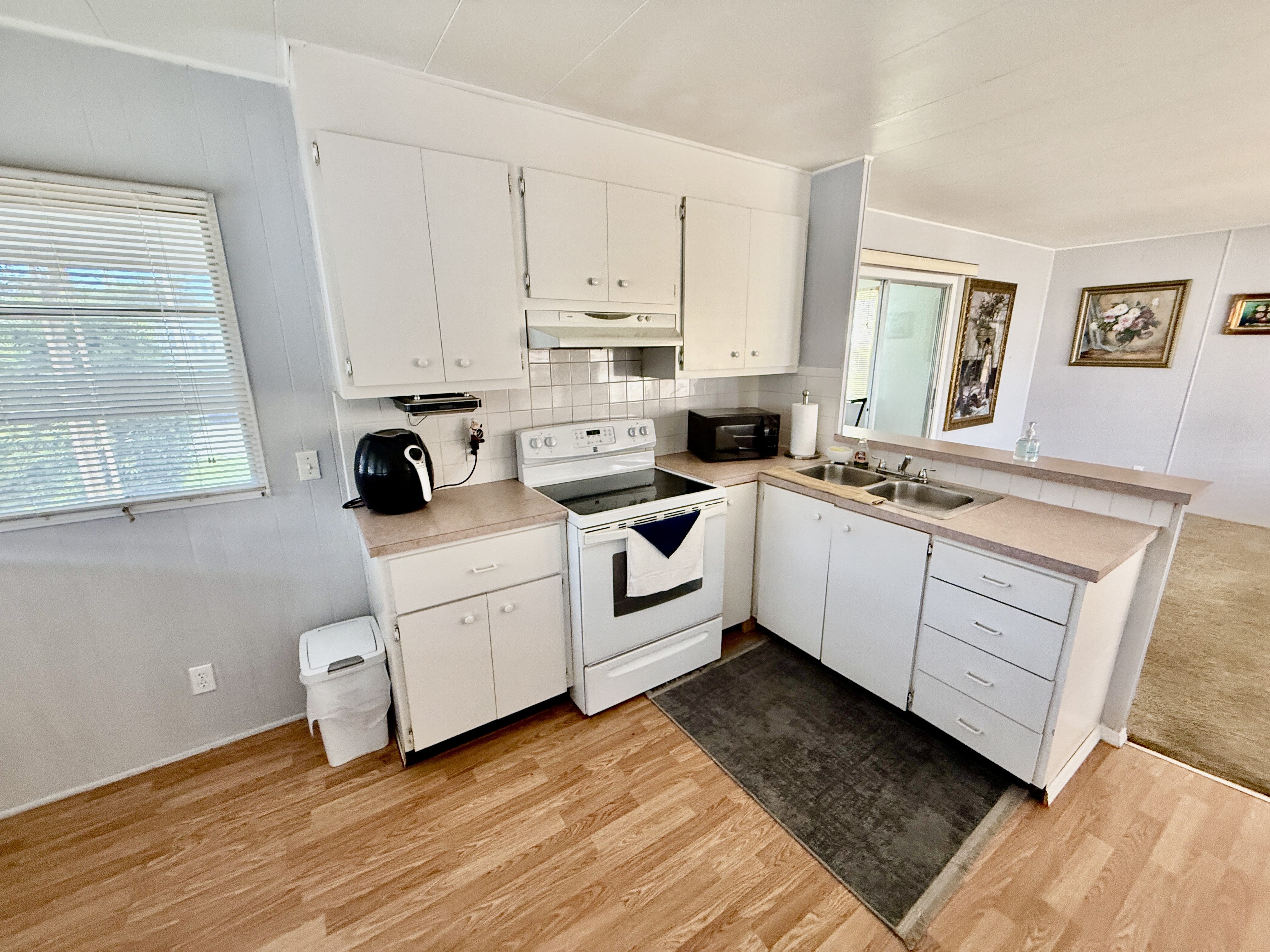 47 Beachwood Lane, Largo, Florida 33771, 2 Bedrooms Bedrooms, ,1 BathroomBathrooms,55-Plus Mobile Home,For Sale,Beachwood Lane,4108