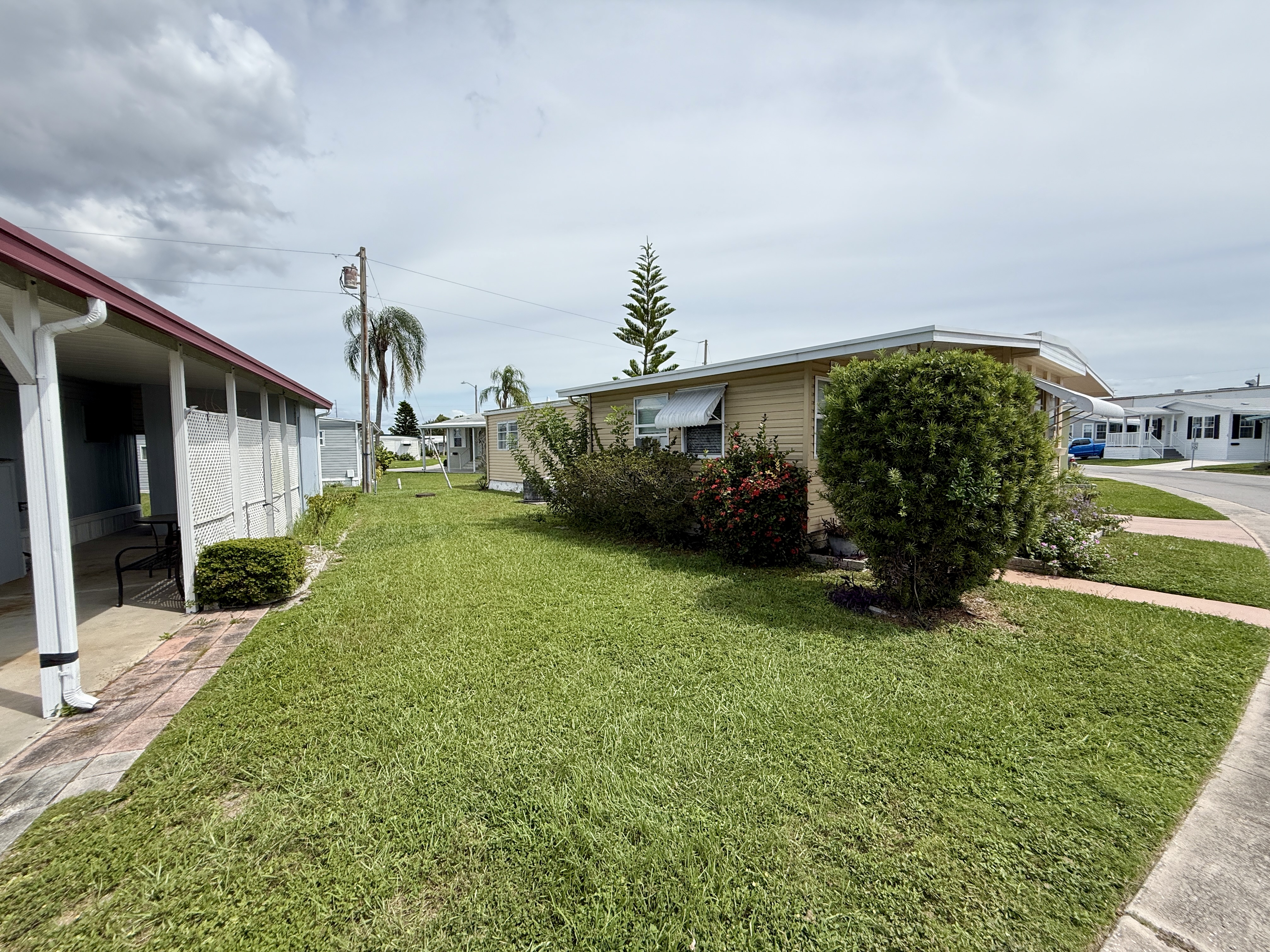 47 Beachwood Lane, Largo, Florida 33771, 2 Bedrooms Bedrooms, ,1 BathroomBathrooms,55-Plus Mobile Home,For Sale,Beachwood Lane,4108