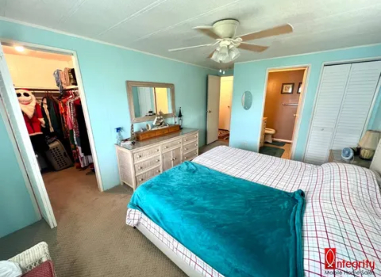 3820 Midway Drive, Ellenton, Florida 34222, 2 Bedrooms Bedrooms, ,2 BathroomsBathrooms,55-Plus Mobile Home,For Sale,Midway Drive,4111