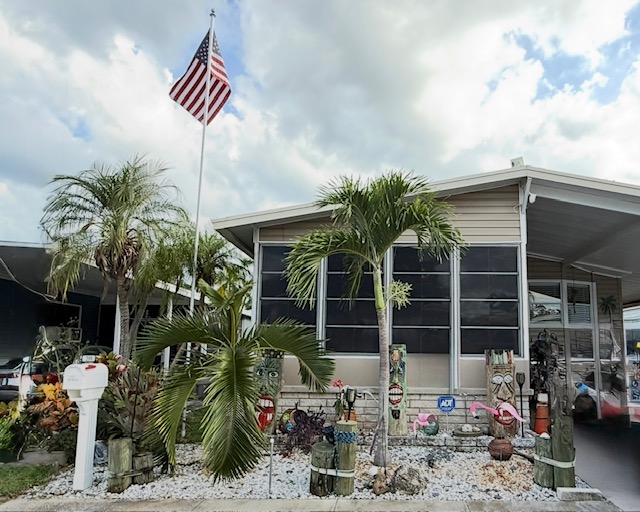 100 Hampton Road, Lot 299, Clearwater, Florida 33759, 2 Bedrooms Bedrooms, ,2 BathroomsBathrooms,55-Plus Mobile Home,For Sale,Hampton Road, Lot 299,4116