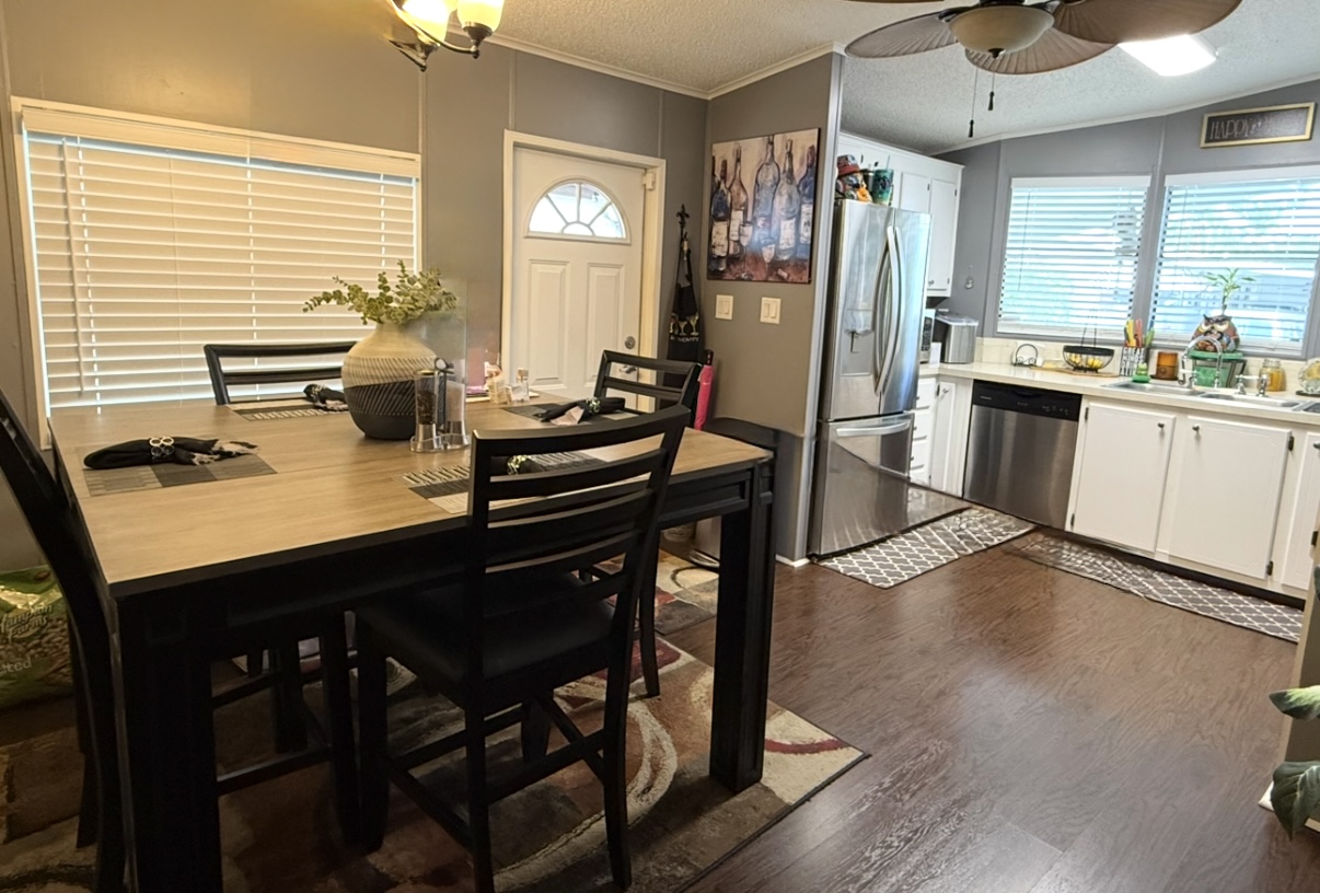 100 Hampton Road, Lot 299, Clearwater, Florida 33759, 2 Bedrooms Bedrooms, ,2 BathroomsBathrooms,55-Plus Mobile Home,For Sale,Hampton Road, Lot 299,4116