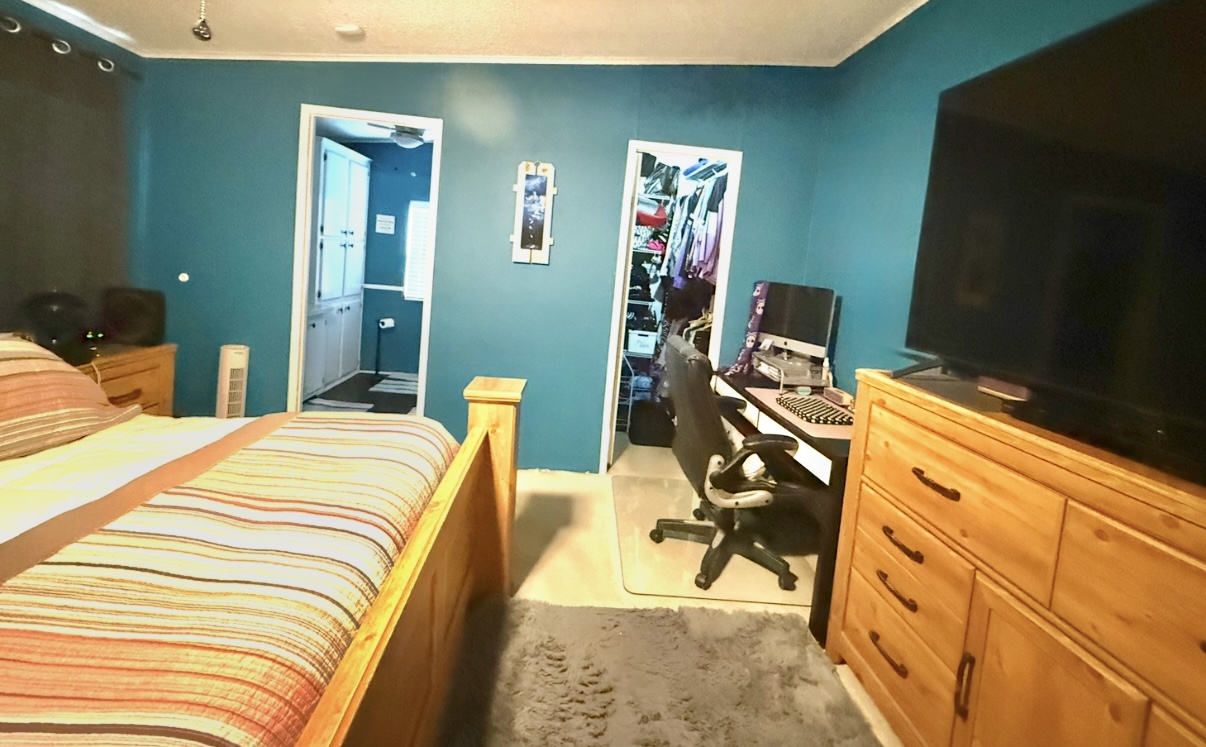 100 Hampton Road, Lot 299, Clearwater, Florida 33759, 2 Bedrooms Bedrooms, ,2 BathroomsBathrooms,55-Plus Mobile Home,For Sale,Hampton Road, Lot 299,4116