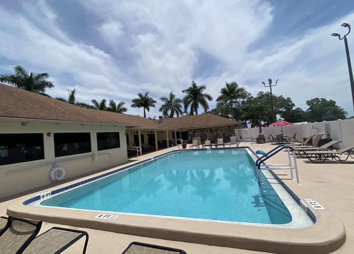 100 Hampton Road, Lot 299, Clearwater, Florida 33759, 2 Bedrooms Bedrooms, ,2 BathroomsBathrooms,55-Plus Mobile Home,For Sale,Hampton Road, Lot 299,4116