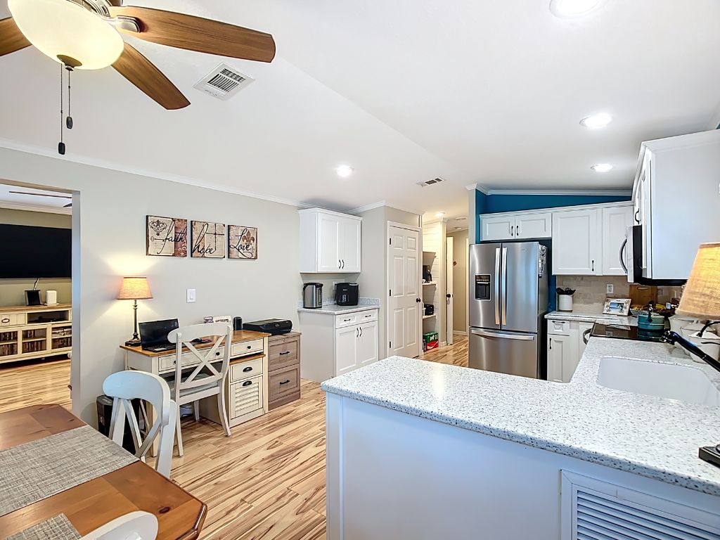 1418 Utah Avenue, Frostproof, Florida 33843, 2 Bedrooms Bedrooms, ,2 BathroomsBathrooms,55-Plus Mobile Home,For Sale,Utah Avenue,4120