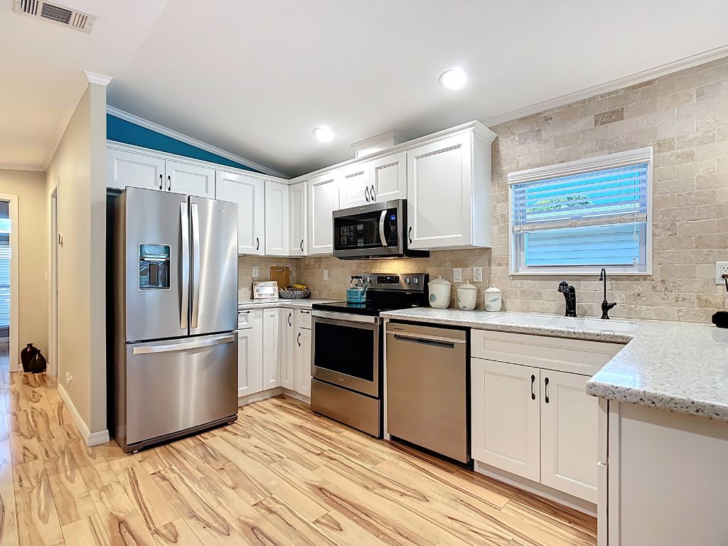 1418 Utah Avenue, Frostproof, Florida 33843, 2 Bedrooms Bedrooms, ,2 BathroomsBathrooms,55-Plus Mobile Home,For Sale,Utah Avenue,4120