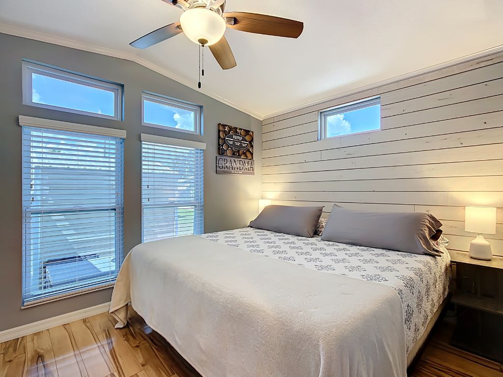 1418 Utah Avenue, Frostproof, Florida 33843, 2 Bedrooms Bedrooms, ,2 BathroomsBathrooms,55-Plus Mobile Home,For Sale,Utah Avenue,4120