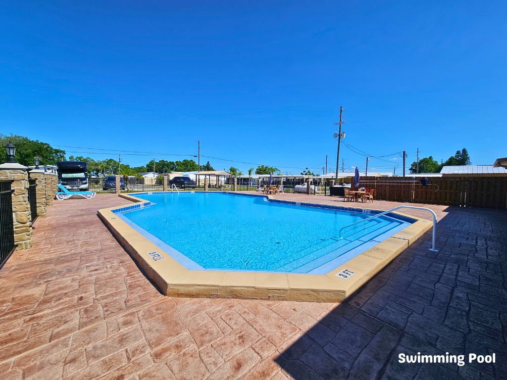 1229 Arizona Avenue, Frostproof, Florida 33843, 2 Bedrooms Bedrooms, ,2 BathroomsBathrooms,55-Plus Mobile Home,For Sale,Arizona Avenue,4124