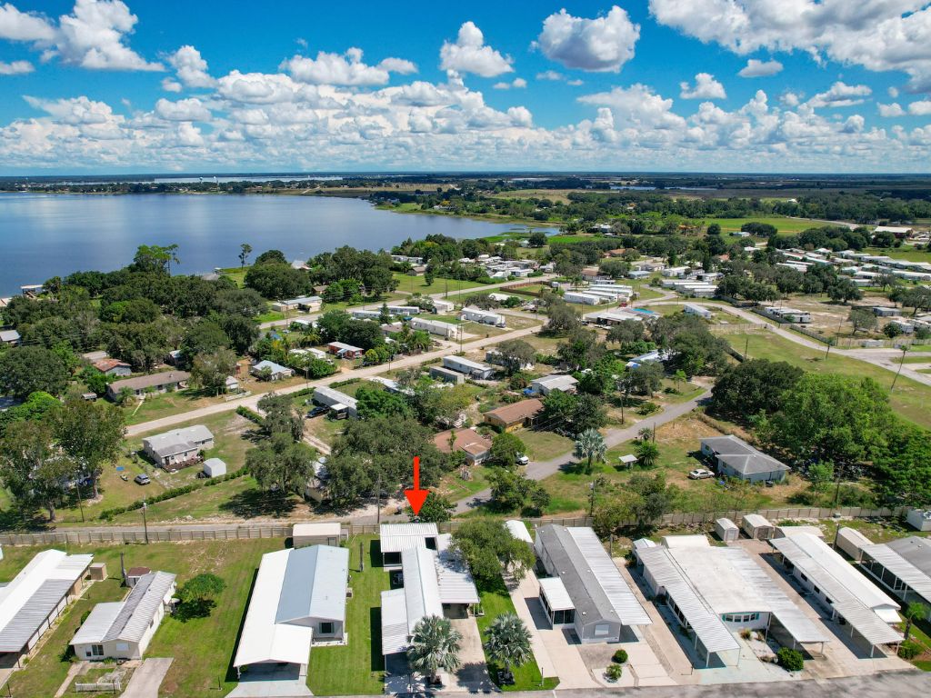 1229 Arizona Avenue, Frostproof, Florida 33843, 2 Bedrooms Bedrooms, ,2 BathroomsBathrooms,55-Plus Mobile Home,For Sale,Arizona Avenue,4124