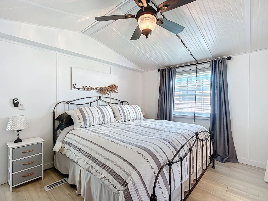 1229 Arizona Avenue, Frostproof, Florida 33843, 2 Bedrooms Bedrooms, ,2 BathroomsBathrooms,55-Plus Mobile Home,For Sale,Arizona Avenue,4124