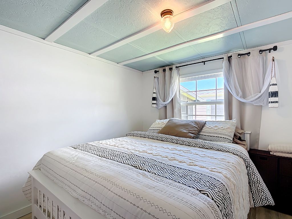 1229 Arizona Avenue, Frostproof, Florida 33843, 2 Bedrooms Bedrooms, ,2 BathroomsBathrooms,55-Plus Mobile Home,For Sale,Arizona Avenue,4124