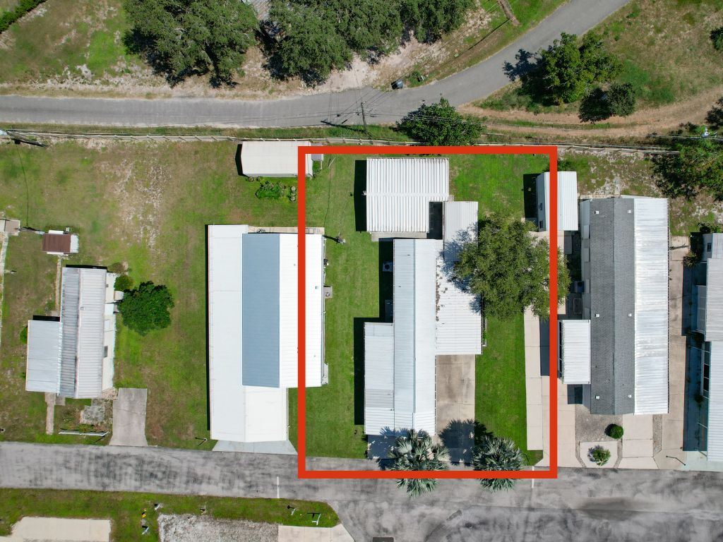 1229 Arizona Avenue, Frostproof, Florida 33843, 2 Bedrooms Bedrooms, ,2 BathroomsBathrooms,55-Plus Mobile Home,For Sale,Arizona Avenue,4124